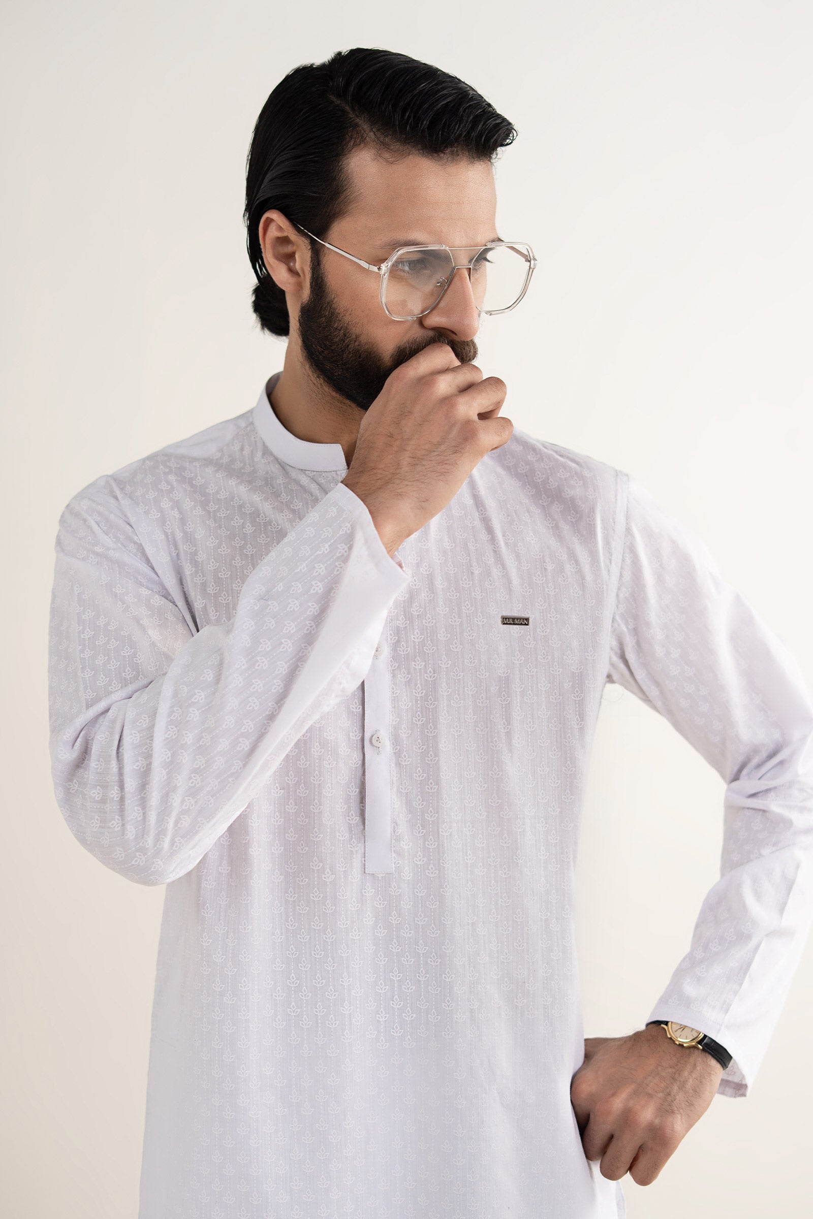 https://cdn.shopify.com/s/files/1/0620/8788/9062/files/MBM_KR_SS26-38_Brilliant_White_Closeup_D.jpg?v=1773065981