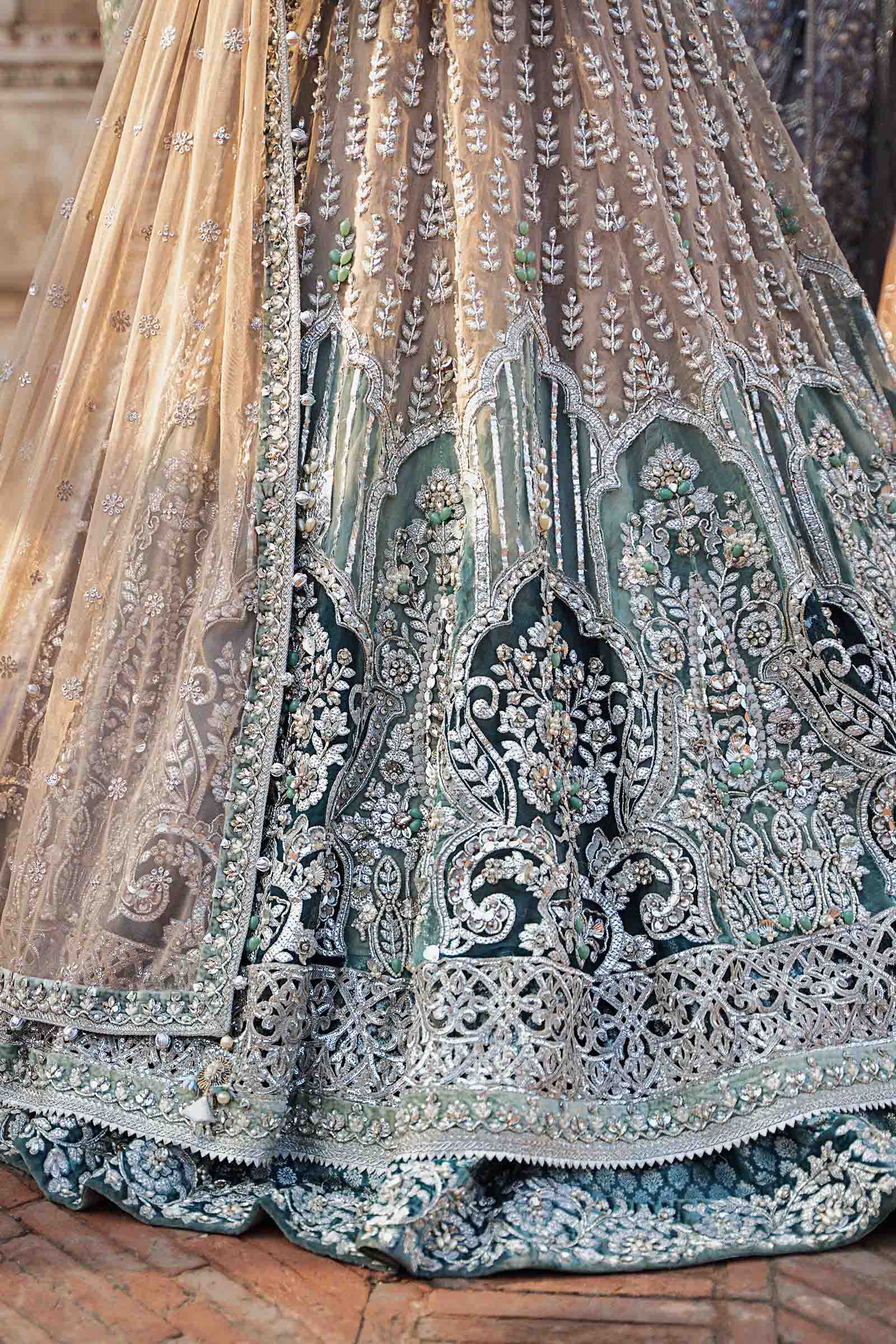 https://cdn.shopify.com/s/files/1/0620/8788/9062/files/MC_10-02_Detail_Image.jpg?v=1727353898