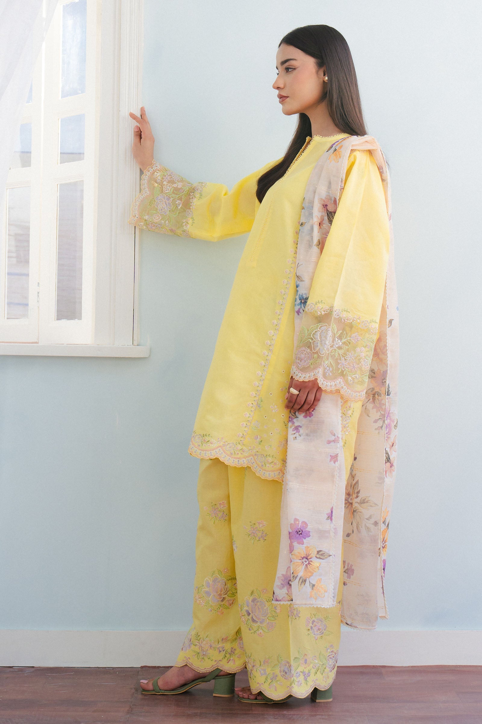 https://cdn.shopify.com/s/files/1/0886/3957/0230/files/MEADOW-8A.jpg?v=1739515774