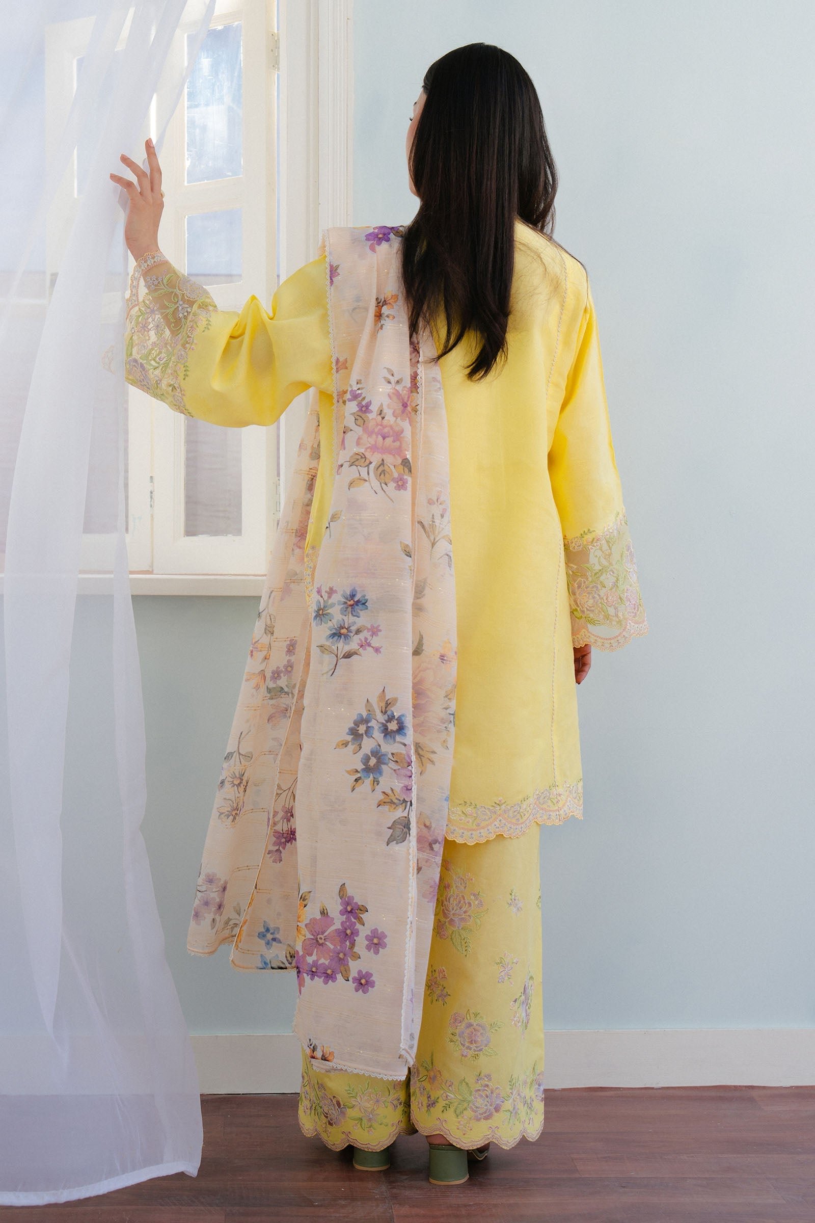 https://cdn.shopify.com/s/files/1/0886/3957/0230/files/MEADOW-8Ac.jpg?v=1739515500