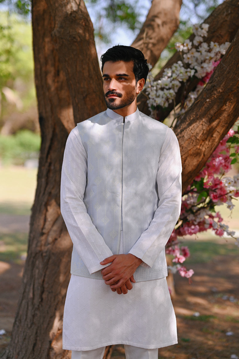 https://cdn.shopify.com/s/files/1/2044/1461/products/MEHLUMQALAM-68.jpg?v=1680163168