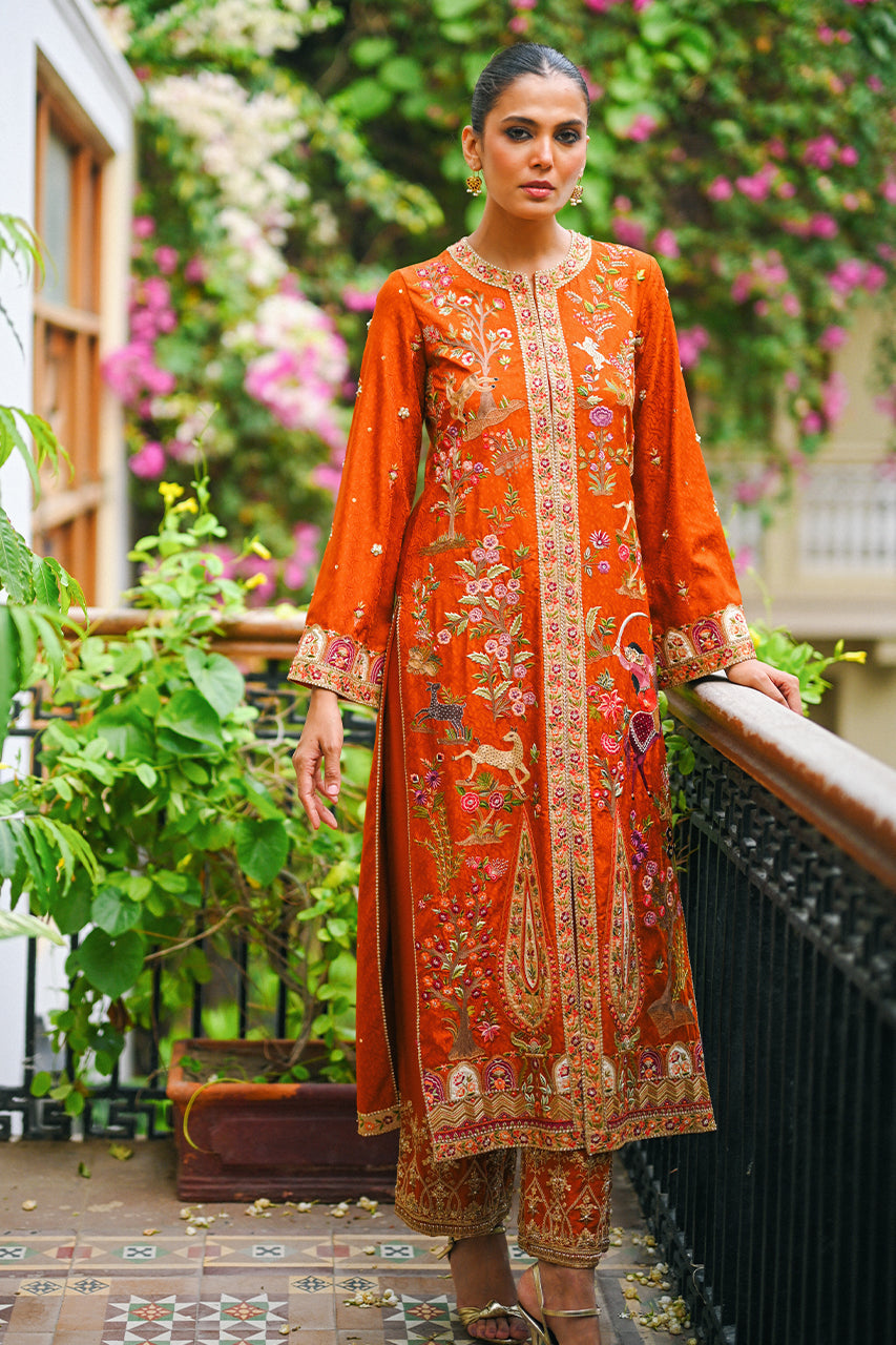 https://cdn.shopify.com/s/files/1/0588/3661/5221/files/MEHLUMSELECTIONSCAMPAIGNSHOTS294.jpg?v=1692966353
