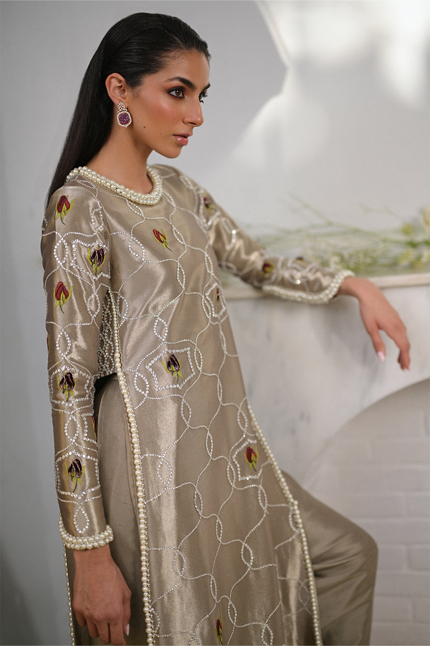 https://cdn.shopify.com/s/files/1/0588/3661/5221/products/MEHLUMSMLP-100.jpg?v=1705063469