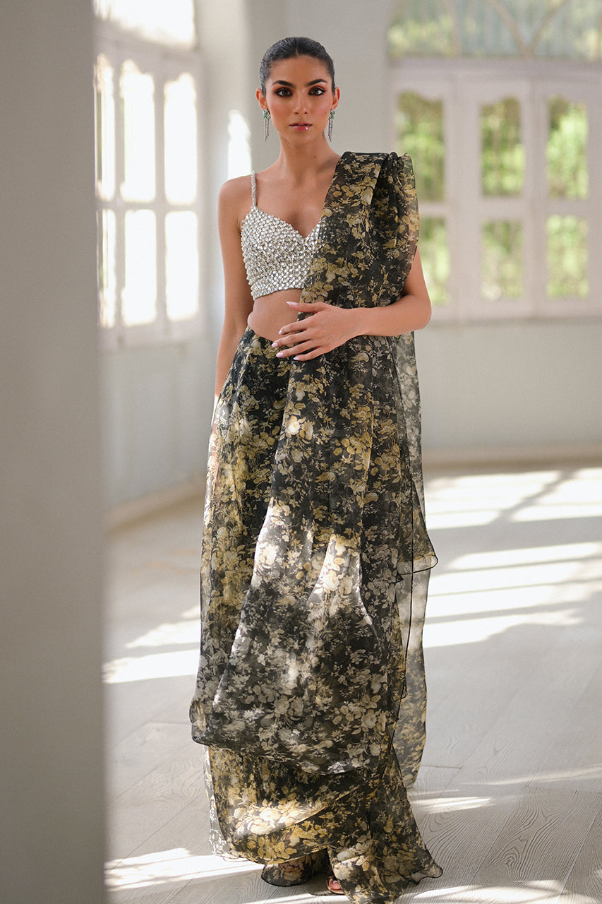 https://cdn.shopify.com/s/files/1/0588/3661/5221/products/MEHLUMSMLP-165.jpg?v=1705063586