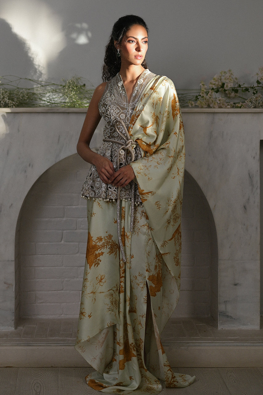 https://cdn.shopify.com/s/files/1/0588/3661/5221/products/MEHLUMSMLP-87.jpg?v=1751622912