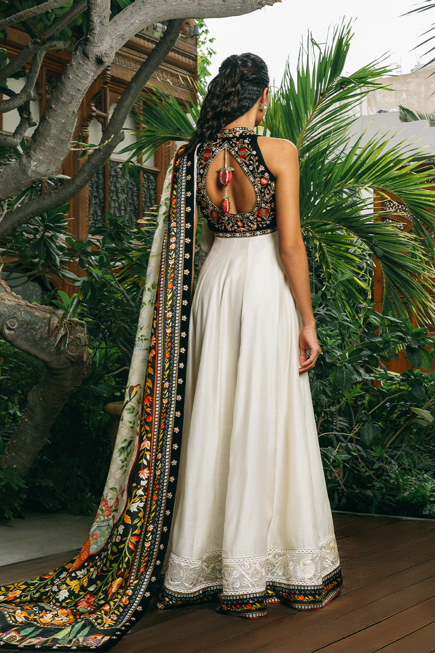https://cdn.shopify.com/s/files/1/0588/3661/5221/files/MG_1915_38b57c17-3724-4e30-aa4e-dc8dac6115ea.jpg?v=1735832016