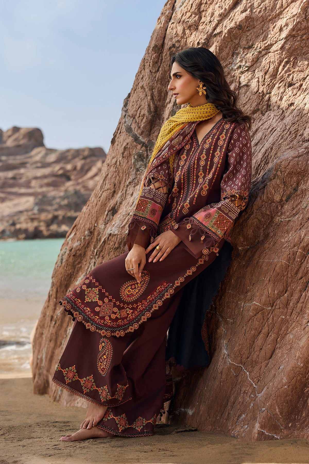3-PC Unstitched Embroidered Lawn Collection CSN6-09