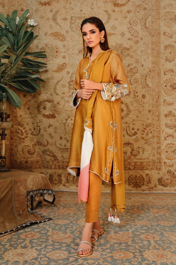 https://cdn.shopify.com/s/files/1/0593/6516/3148/products/MHL_5391-570x857.jpg?v=1662136008