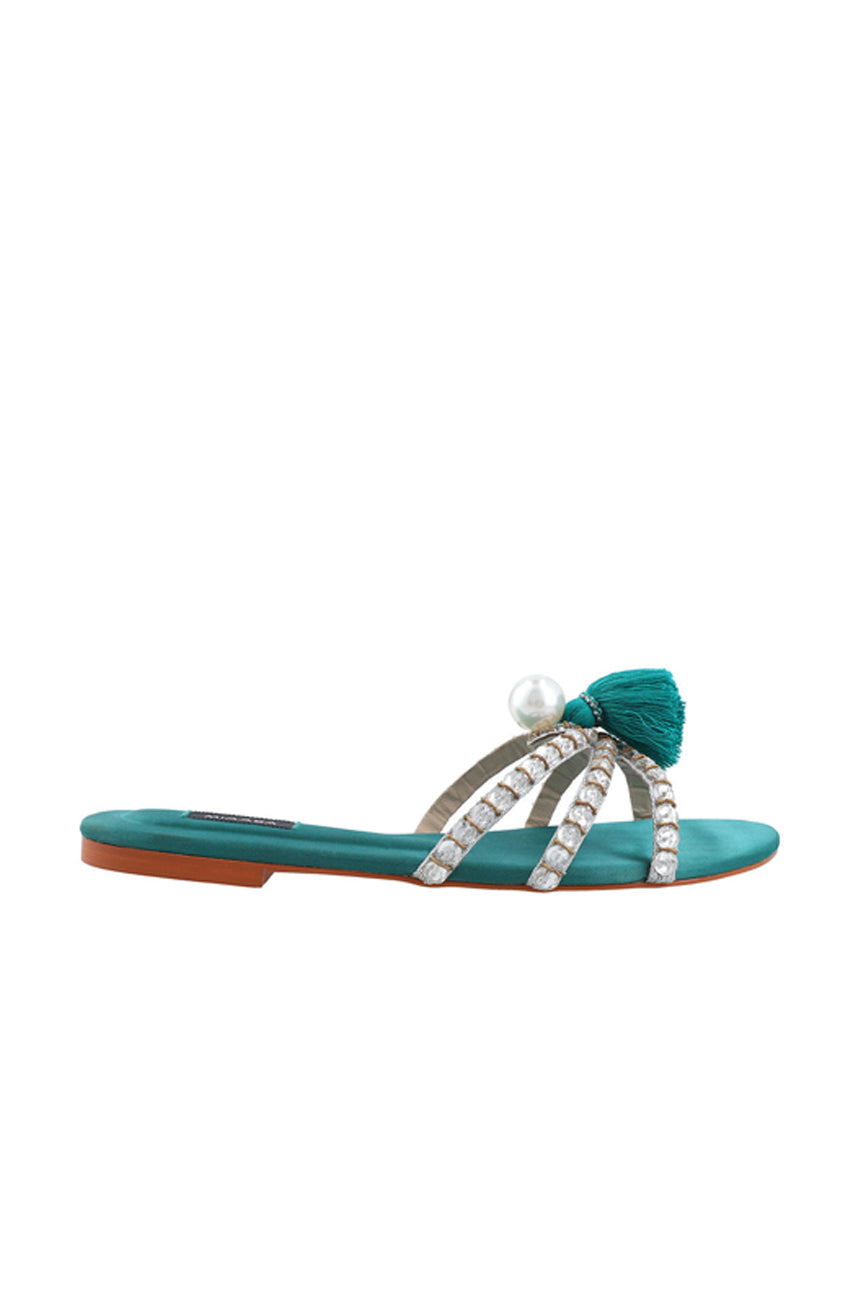 Tara Tassel