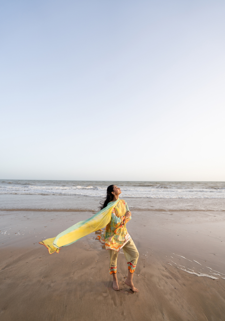 https://cdn.shopify.com/s/files/1/0684/6441/0935/files/MISTDUPATTA.png?v=1777266974