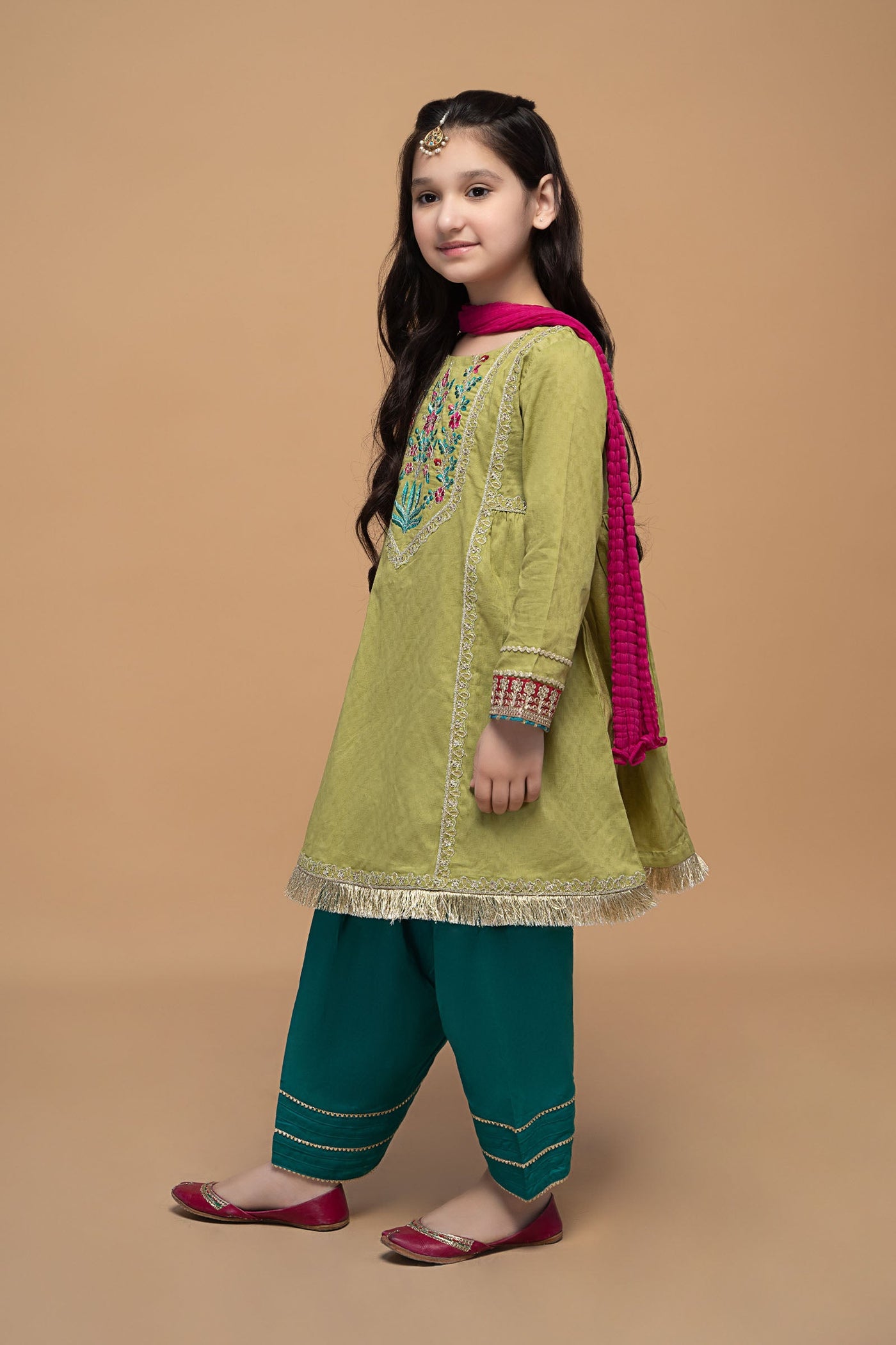https://cdn.shopify.com/s/files/1/0620/8788/9062/products/MKD-EF23-21-Greeng.jpg?v=1679474503