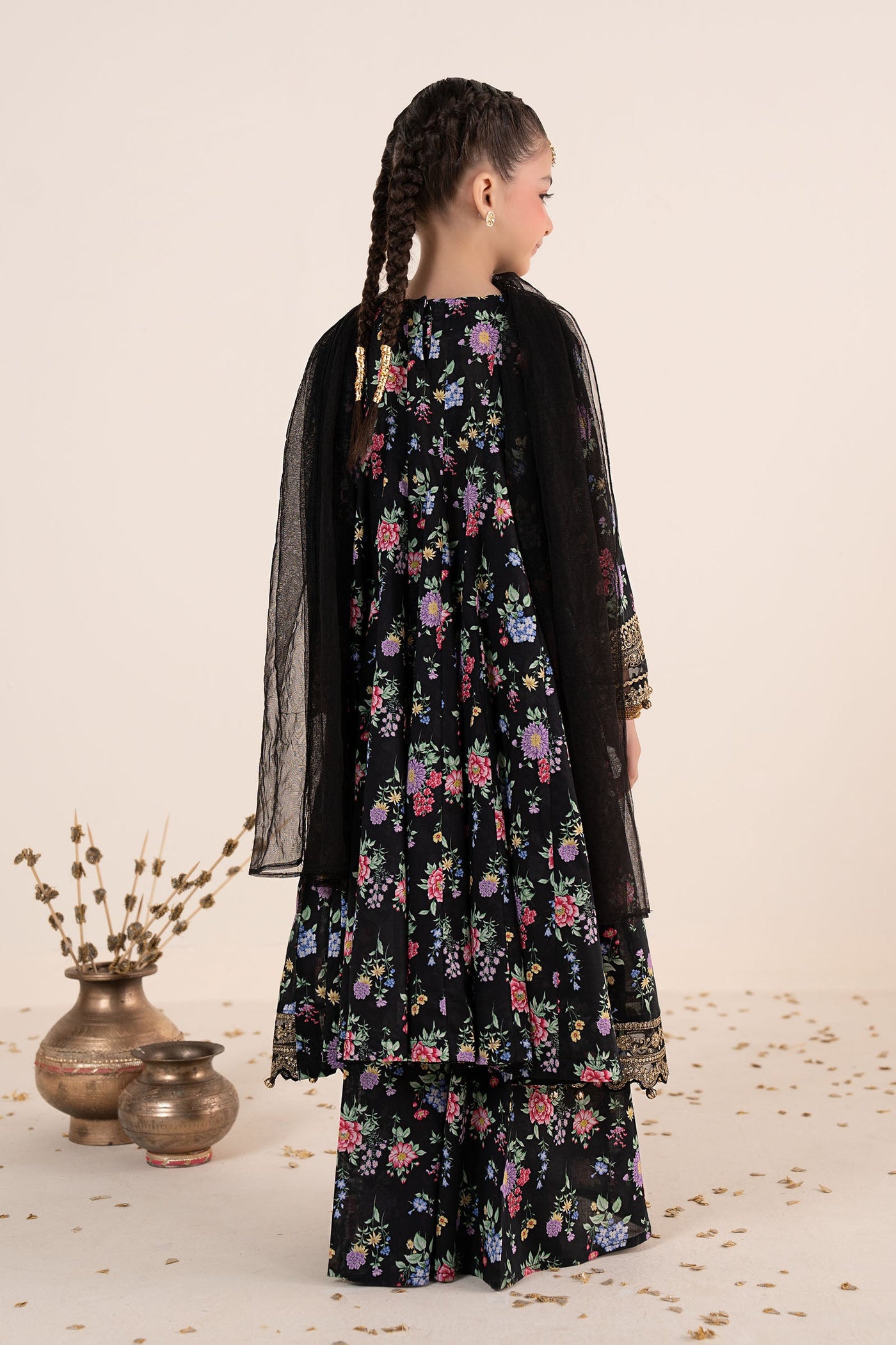 3 Piece Embroidered Lawn Suit