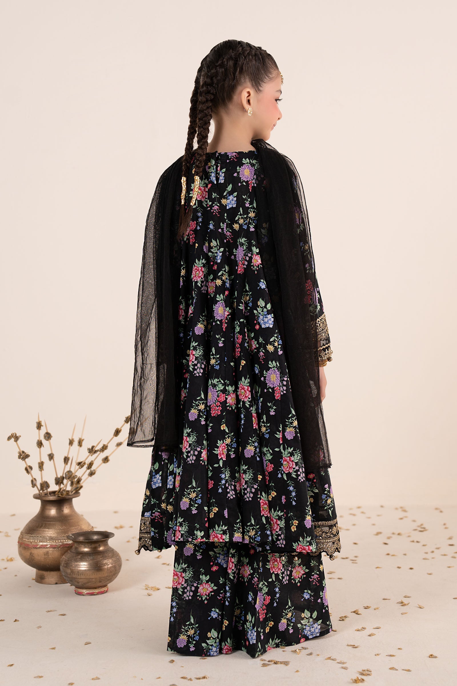 3 Piece Embroidered Lawn Suit