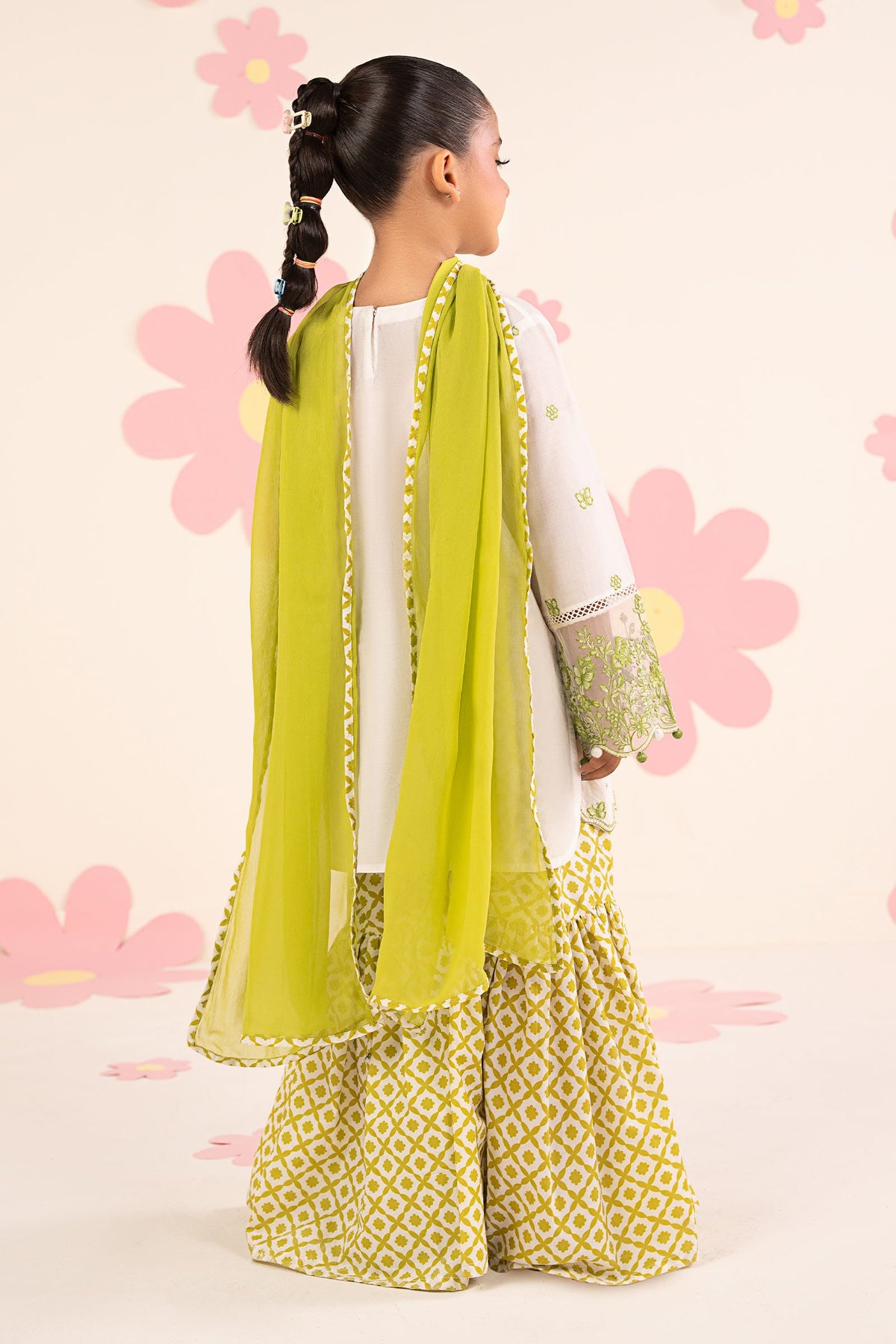 3 Piece Embroidered Lawn Suit
