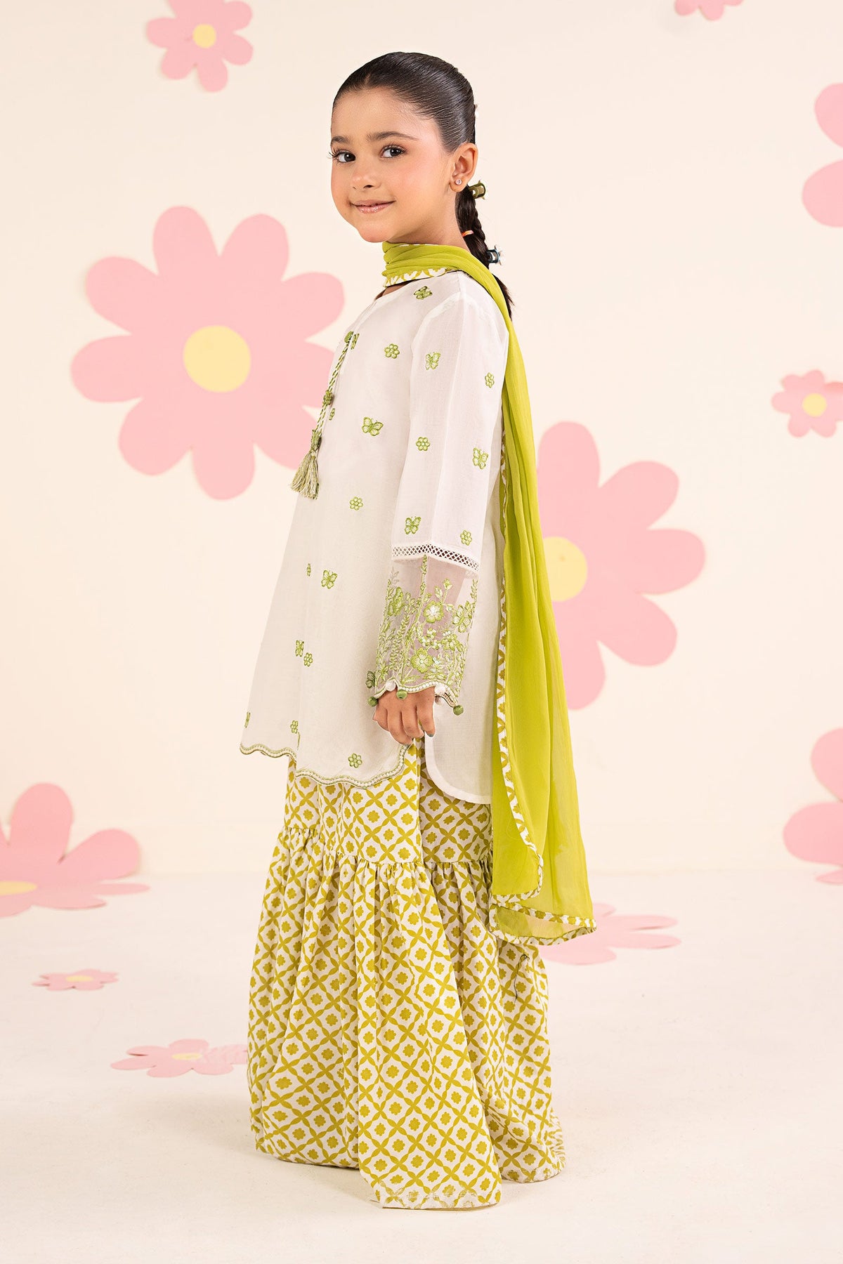 3 Piece Embroidered Lawn Suit