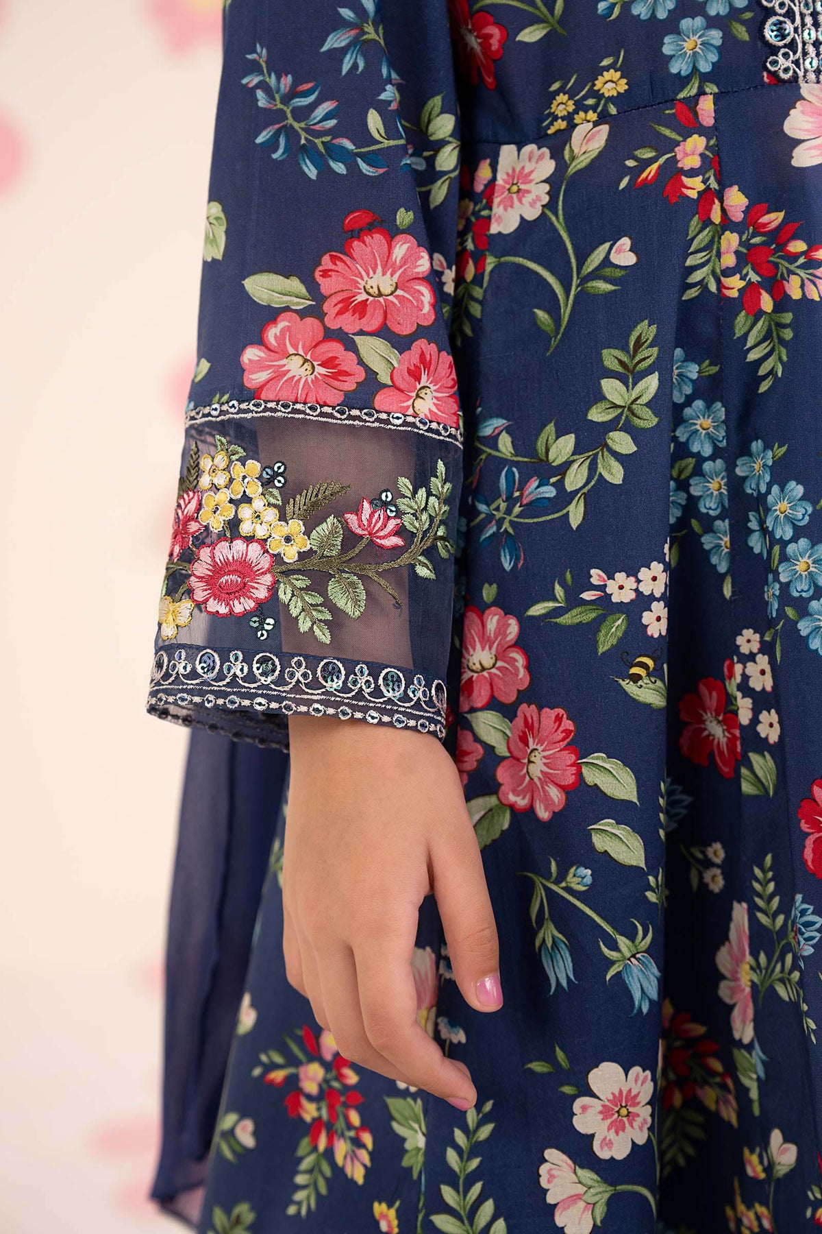 3 Piece Embroidered Lawn Suit