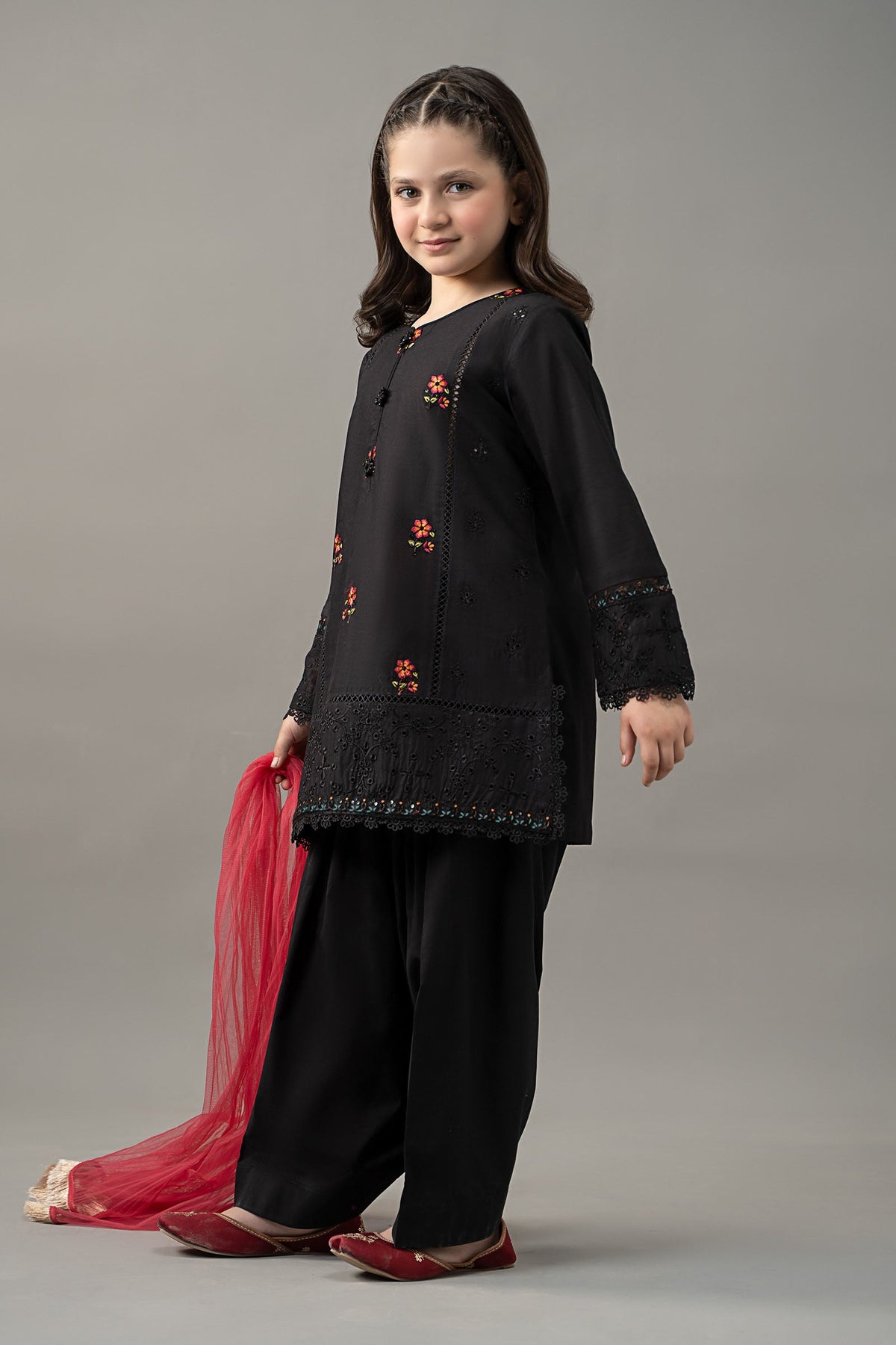 3 Piece Embroidered Lawn Suit