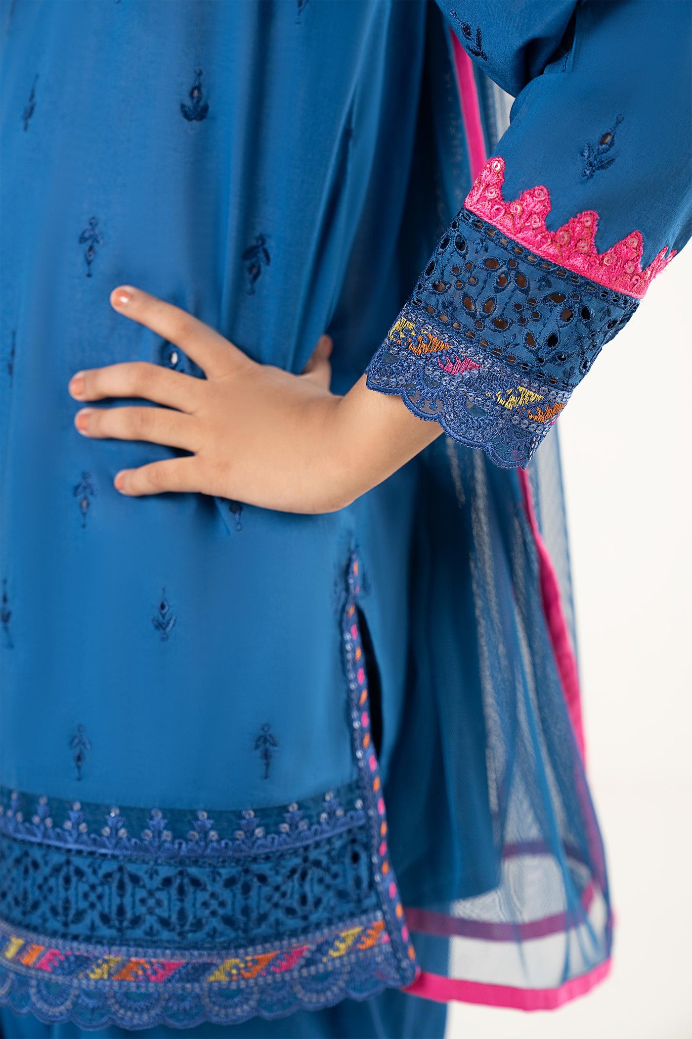 3 Piece Embroidered Lawn Suit