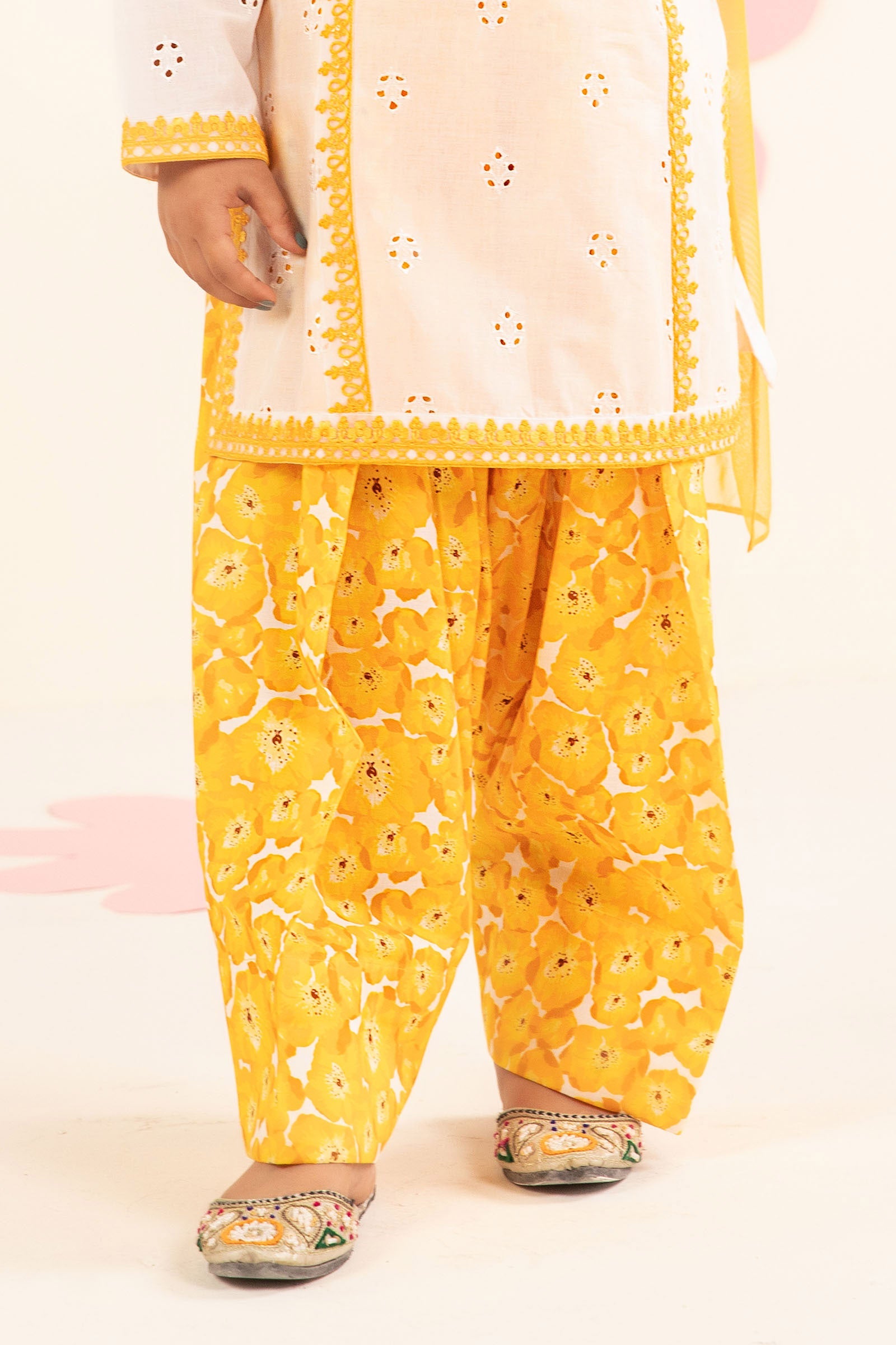3 Piece Embroidered Lawn Suit
