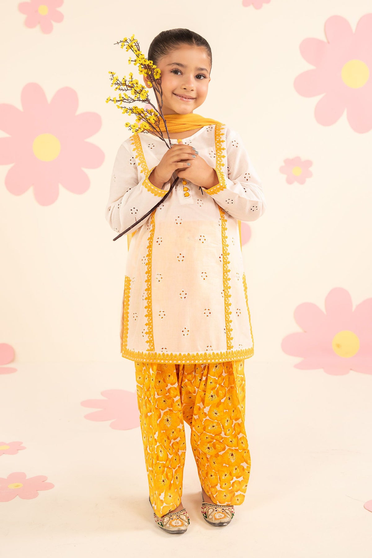 3 Piece Embroidered Lawn Suit