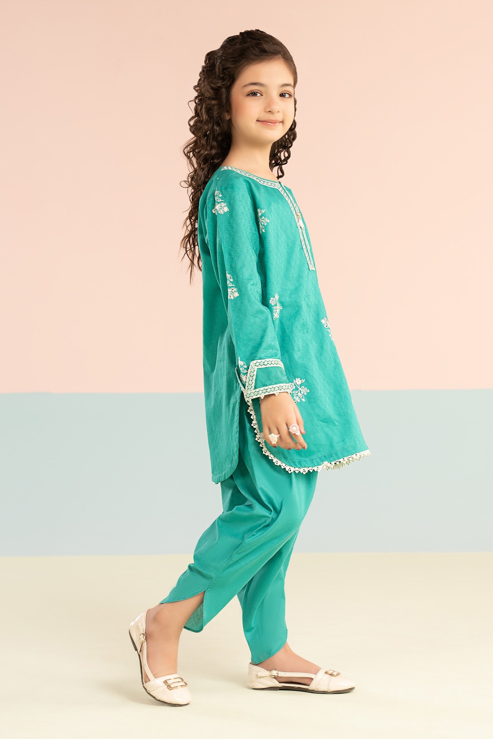 https://cdn.shopify.com/s/files/1/0620/8788/9062/files/MKDEF2601GreenSide_B.jpg?v=1768985140