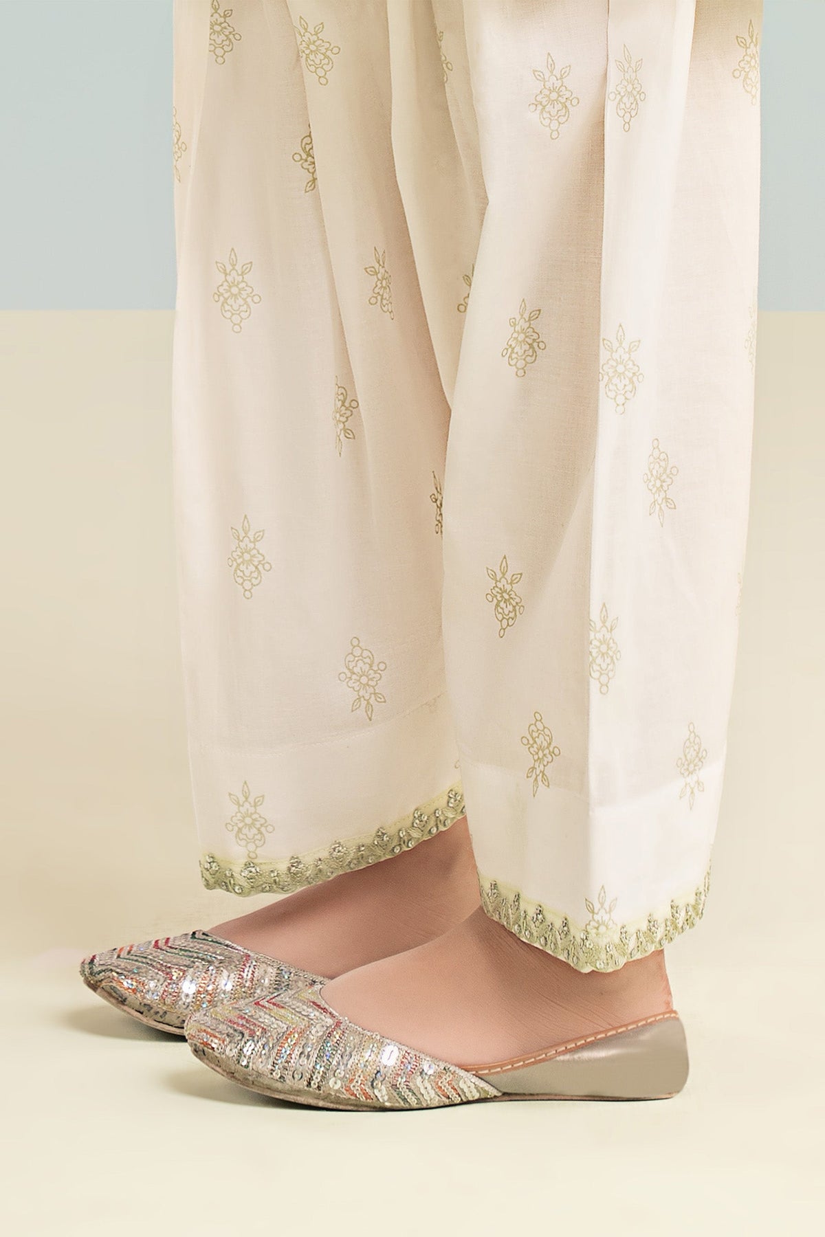 3 Piece Embroidered Striped Lurex Yarn Dyed Suit