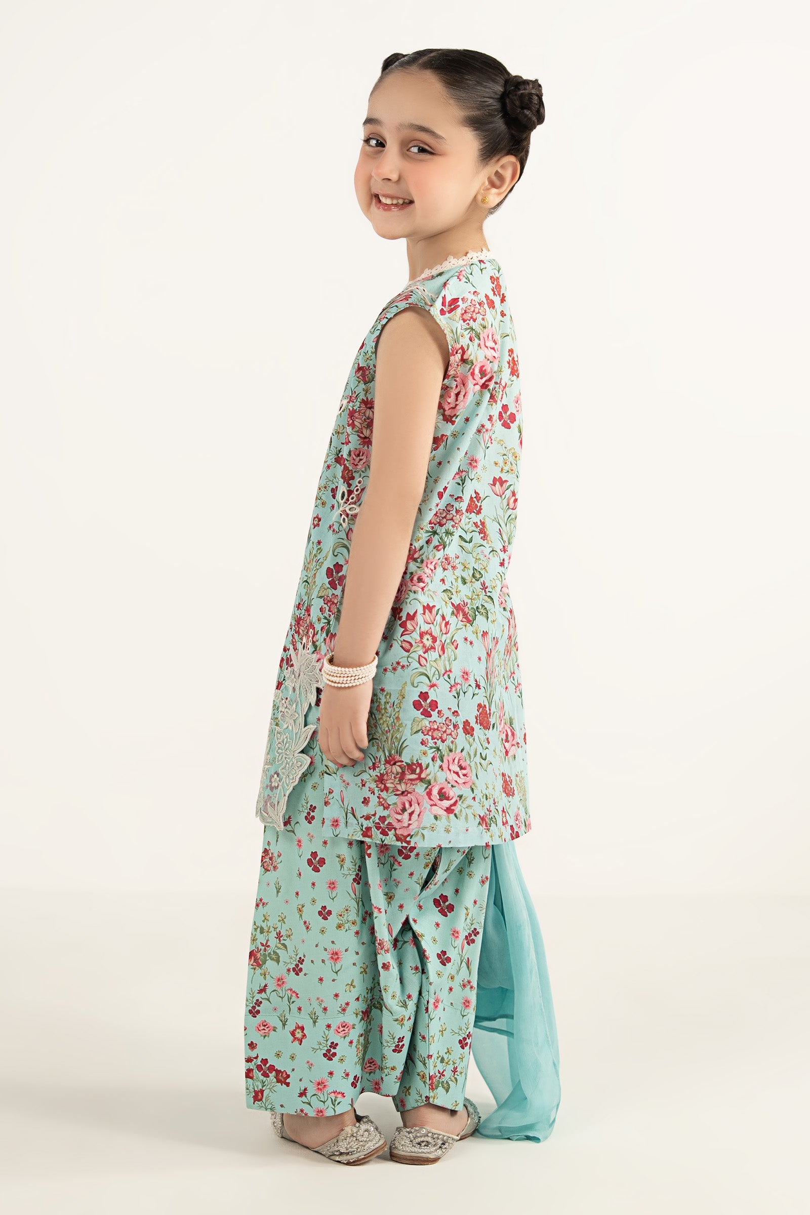 3 Piece Embroidered Lawn Suit