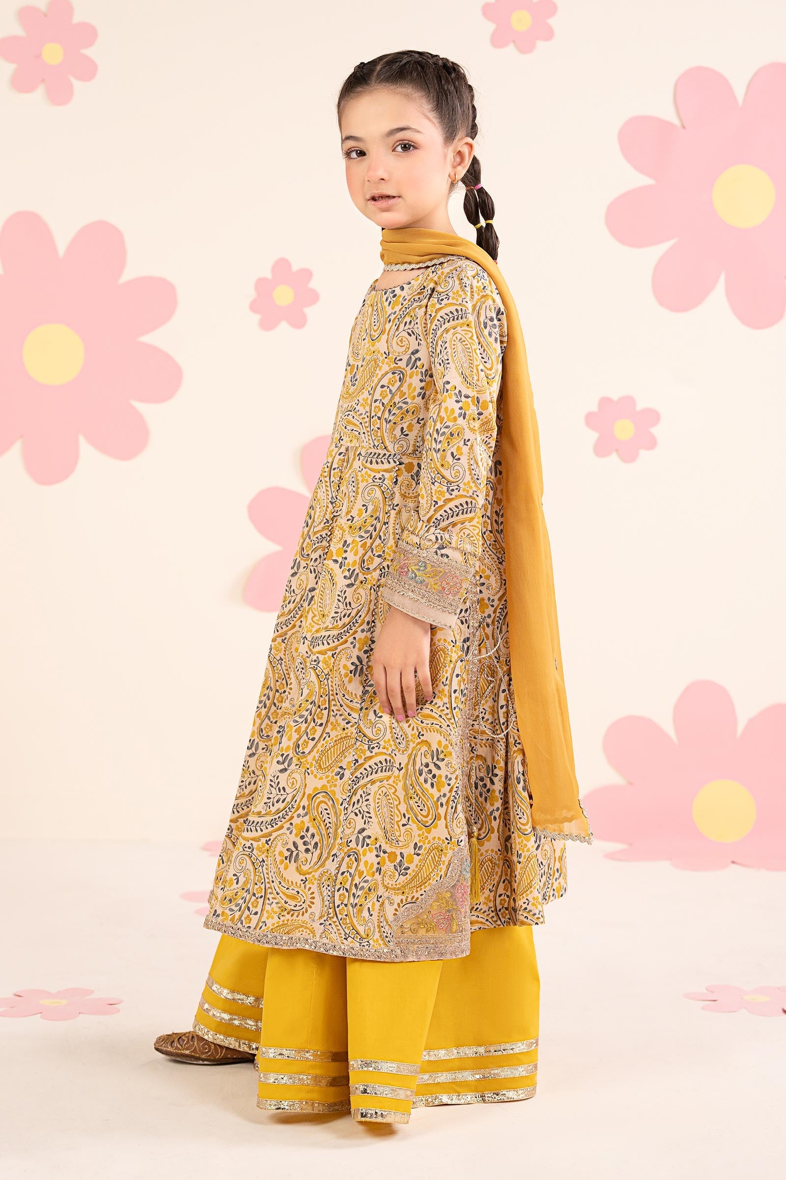 3 Piece Embroidered Lawn Suit