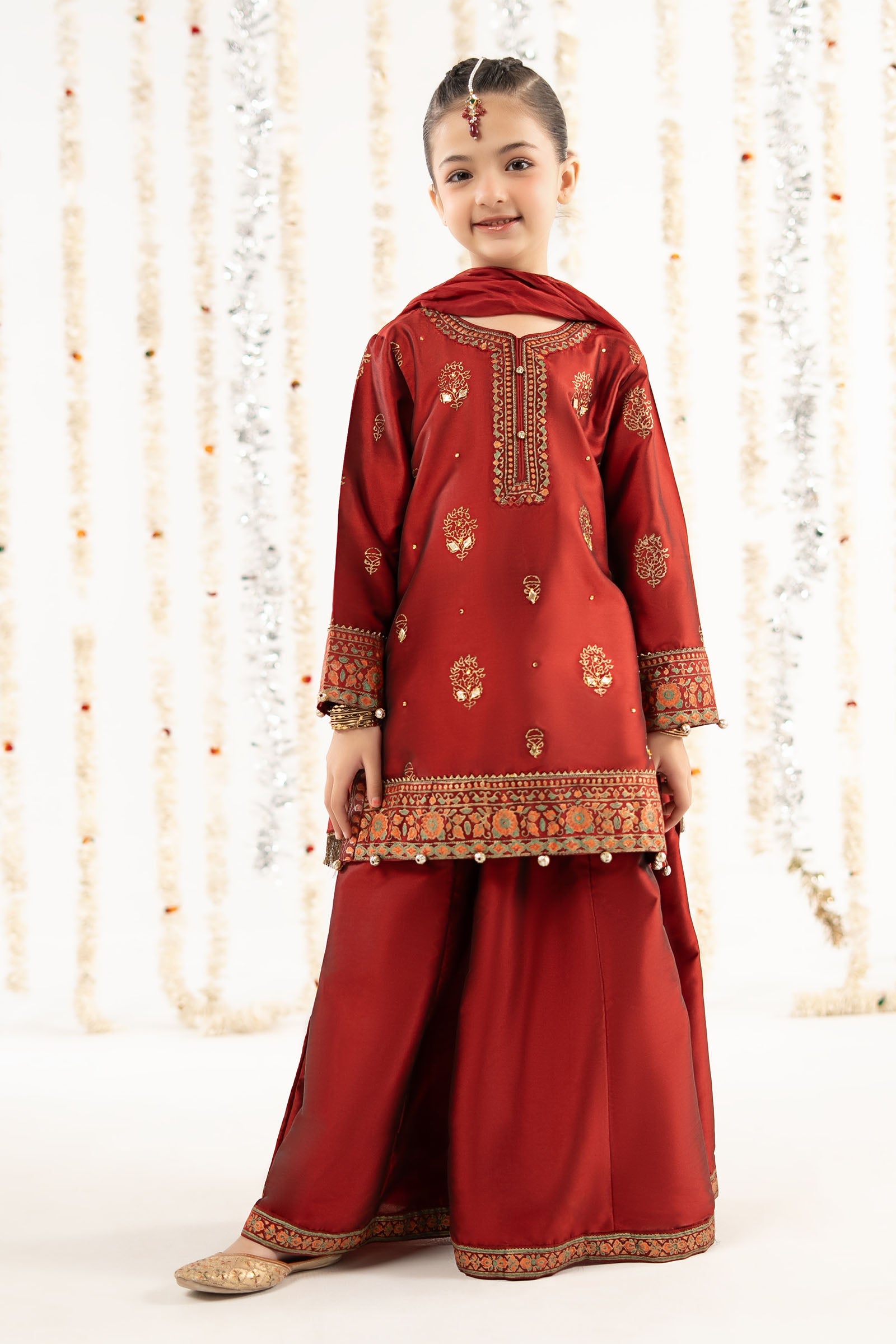 https://cdn.shopify.com/s/files/1/0620/8788/9062/files/MKSEF2646MaroonFront_A.jpg?v=1771822574