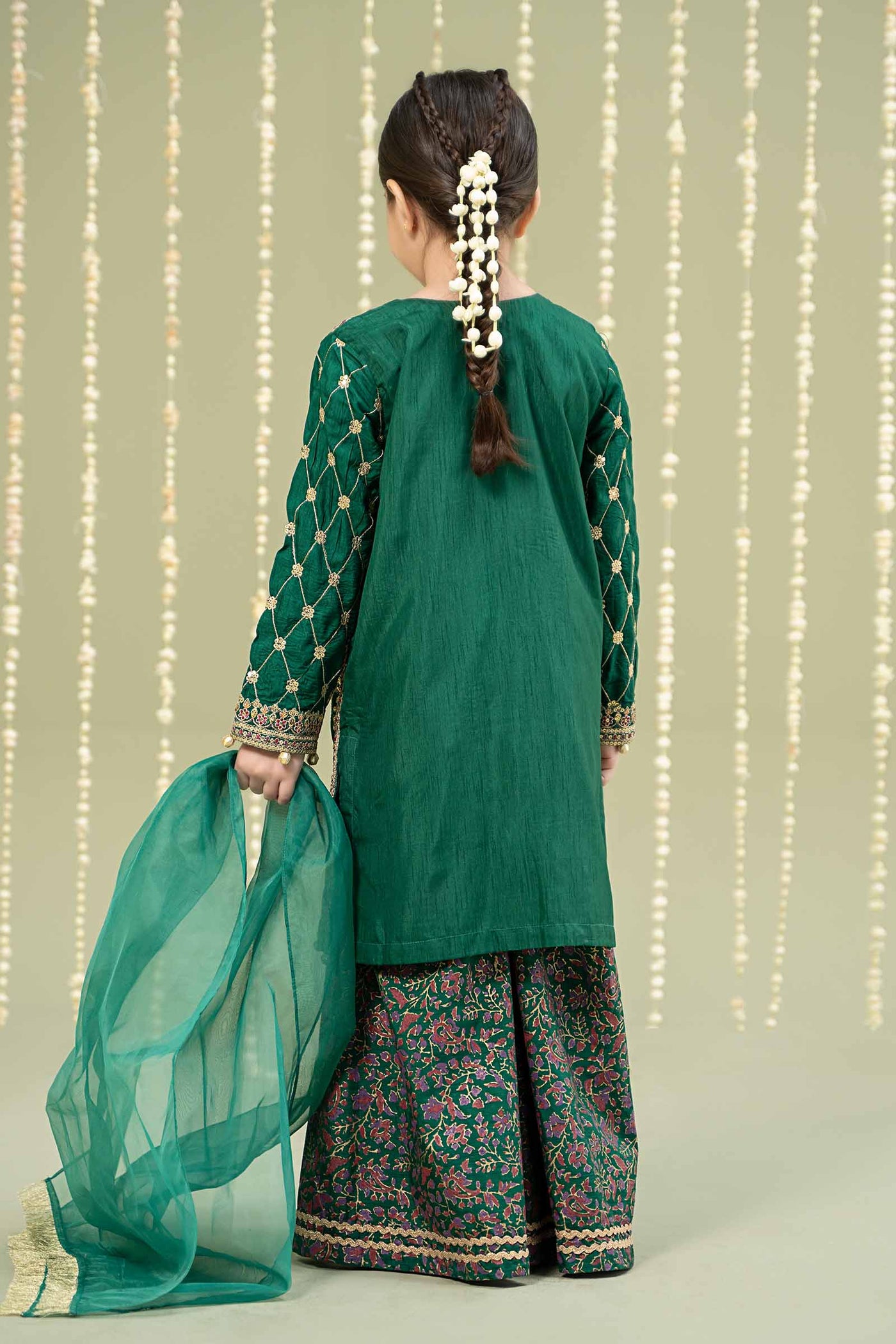 Draped Dupatta (As Shown)