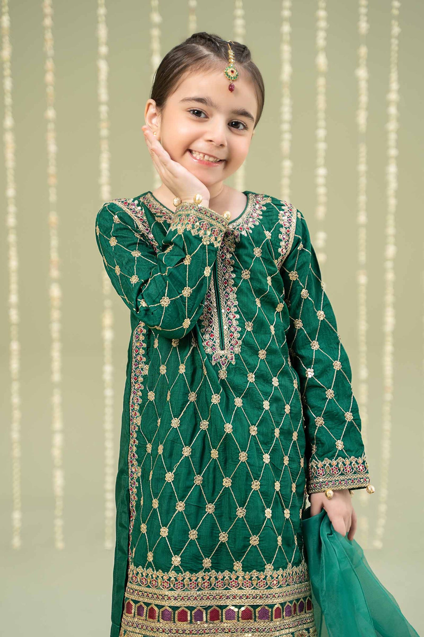 Draped Dupatta (As Shown)