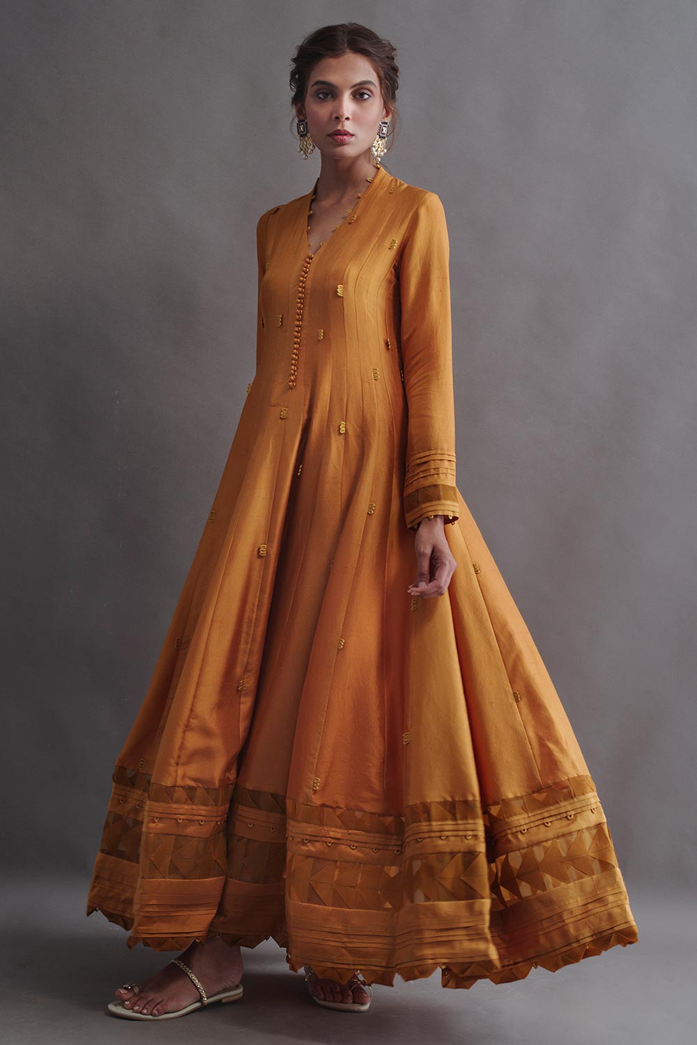 https://cdn.shopify.com/s/files/1/0790/3779/2529/files/MN-09_19-LPT-S-19-YELLOW-B-2.jpg?v=1713787234