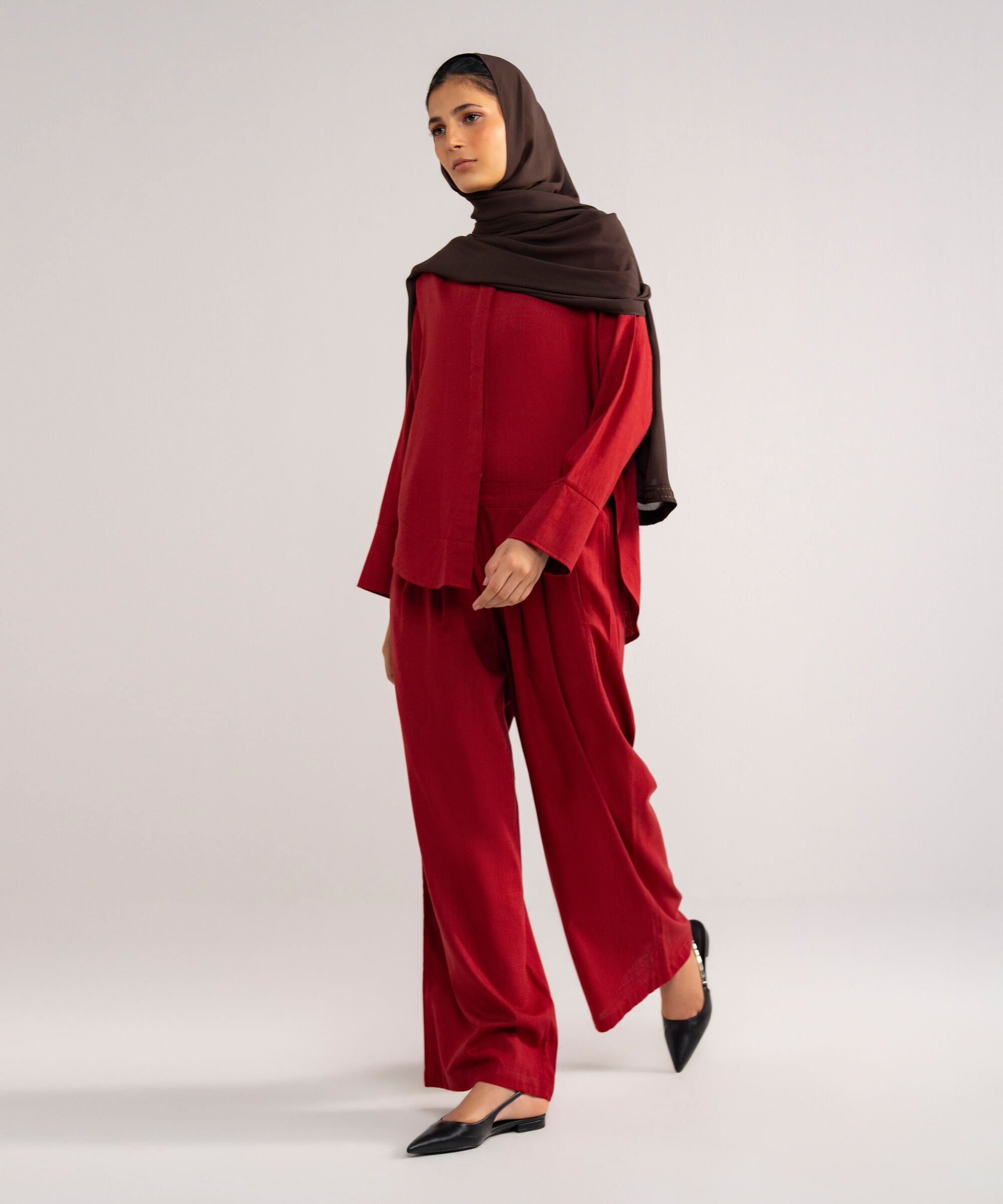 Loose-Fit  Pleated Pants MODBTM26V704