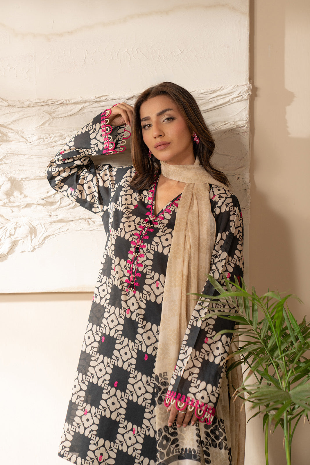 2 Piece Printed Lawn Printed Unstitched Suit (UC0065)