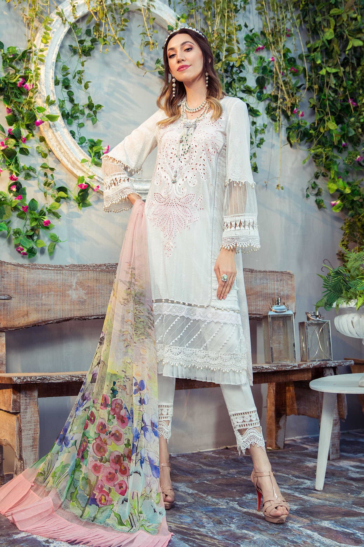 Unstitched Fabrics/M.Prints MPT-1011-A