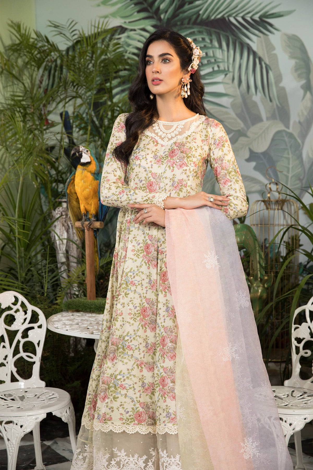 Unstitched Fabrics/M.Prints MPT-1102-B