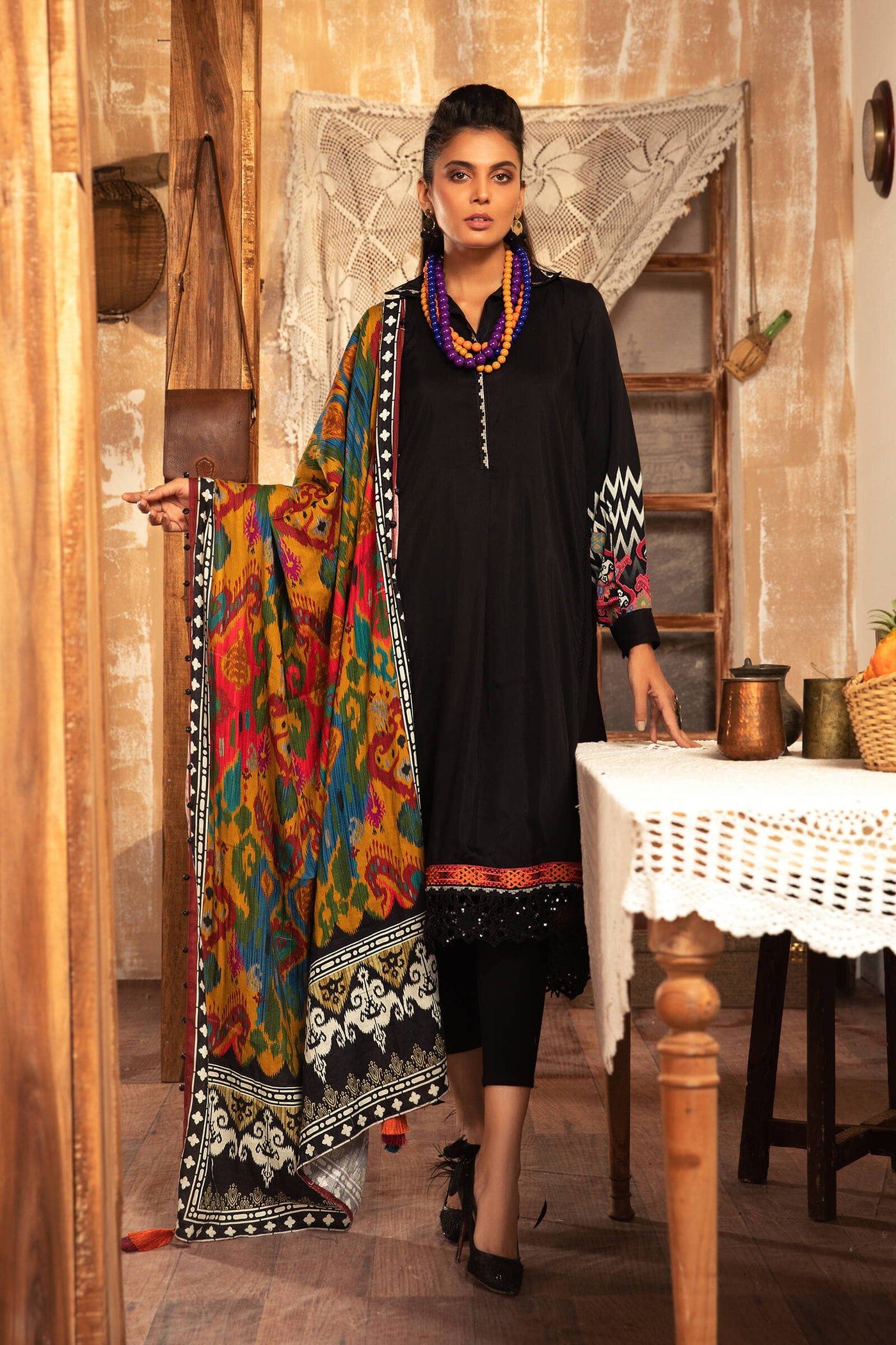 Unstitched Fabrics/M.Prints Mpt-1209-B