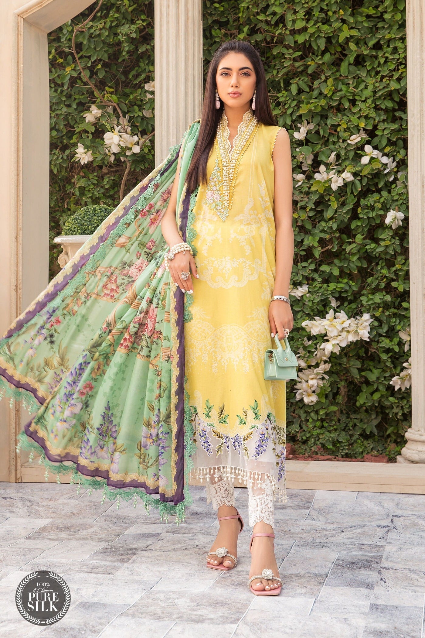 Unstitched Fabrics/Mprints Mpt-1305-A