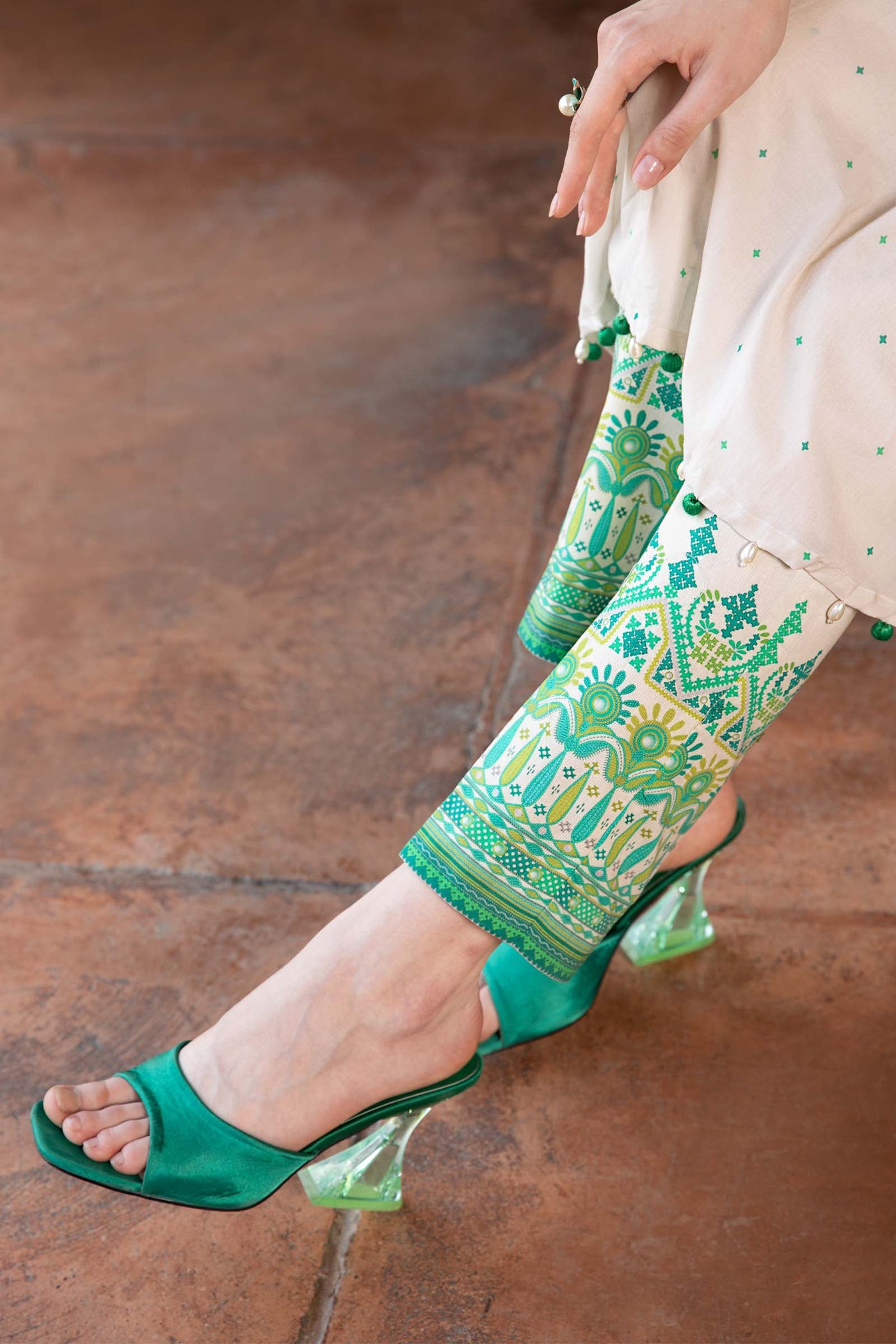 Unstitched M.Prints | Mpt-1706-B
