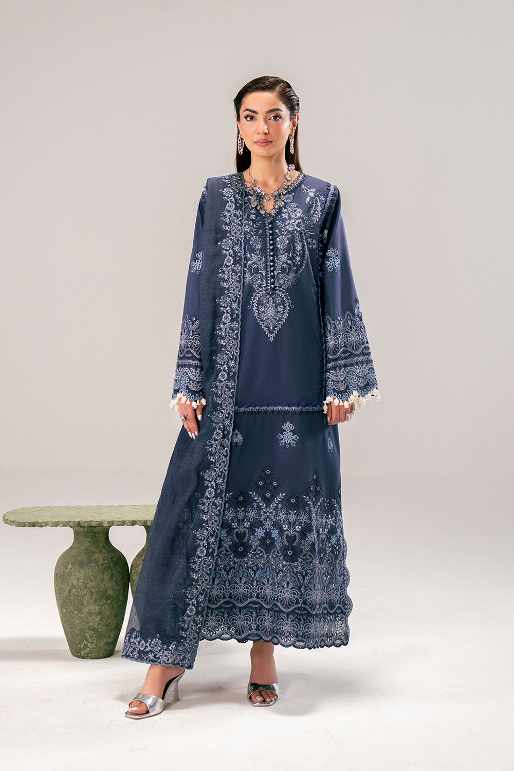 ISABELLA - MSS6307
