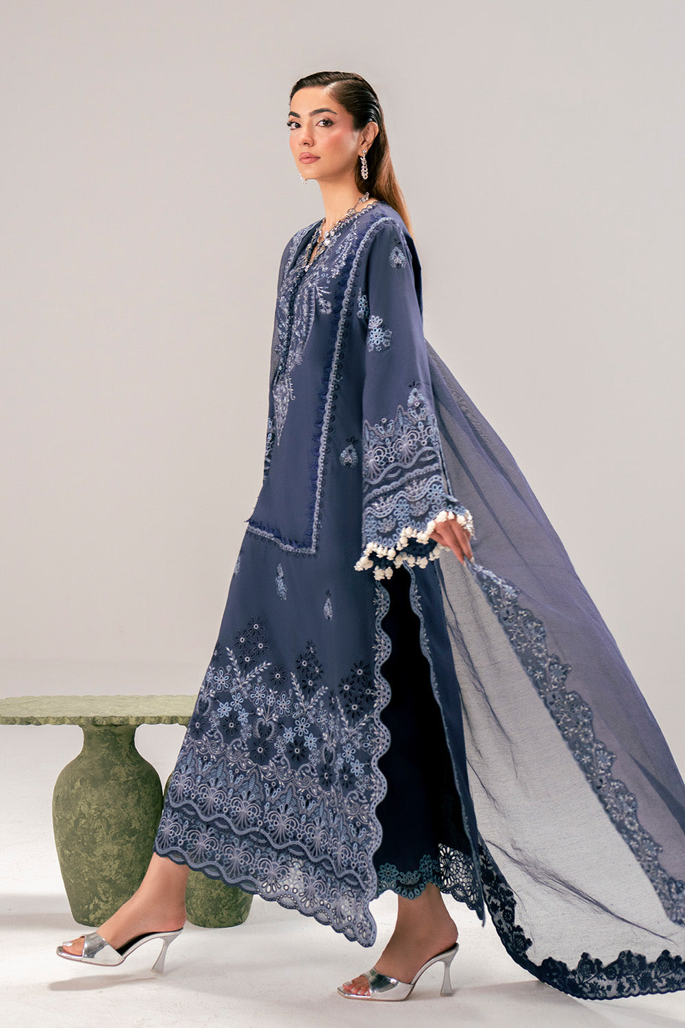 ISABELLA - MSS6307