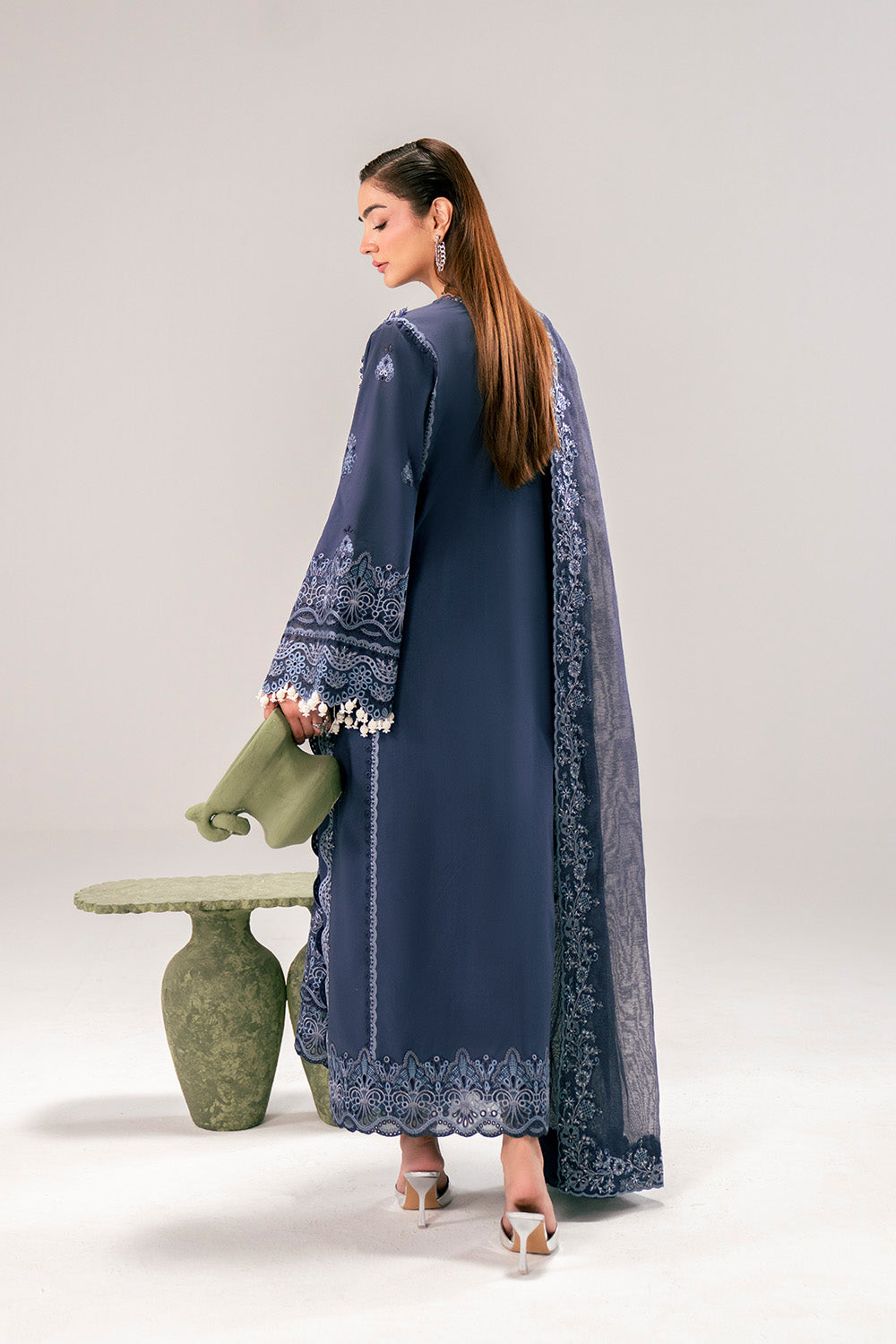 ISABELLA - MSS6307
