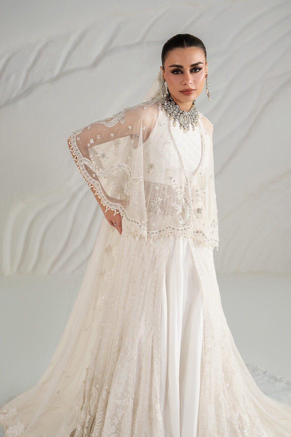 CROWNED ELEGANCE - MSS6928