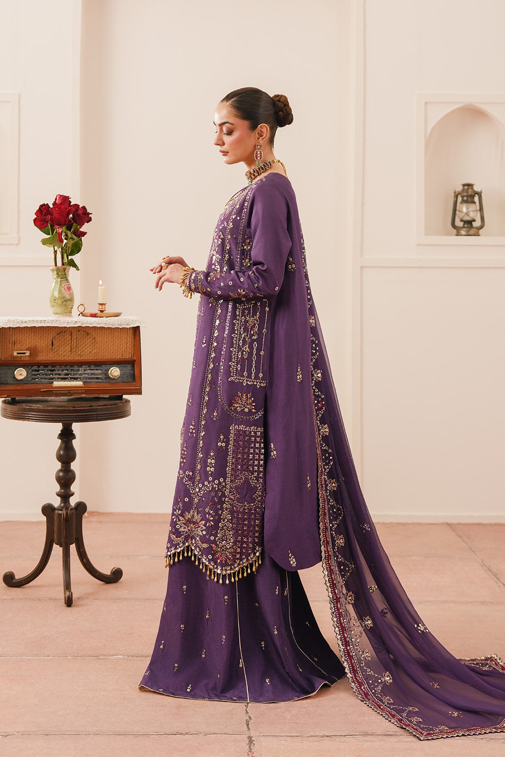 REGAL PLUM - MSU7027