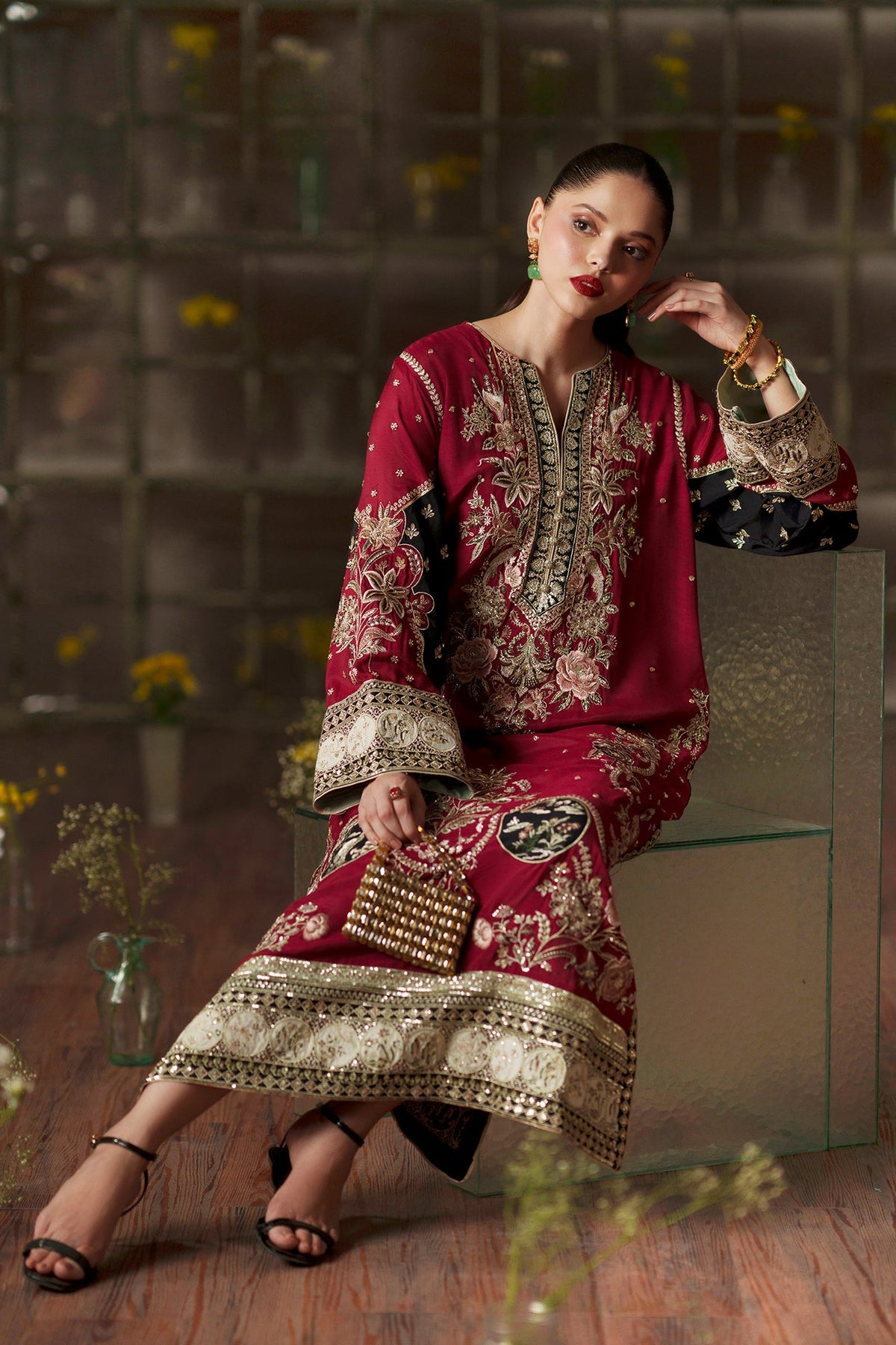 EMBROIDERED KAFTAN (E1149/104/418)