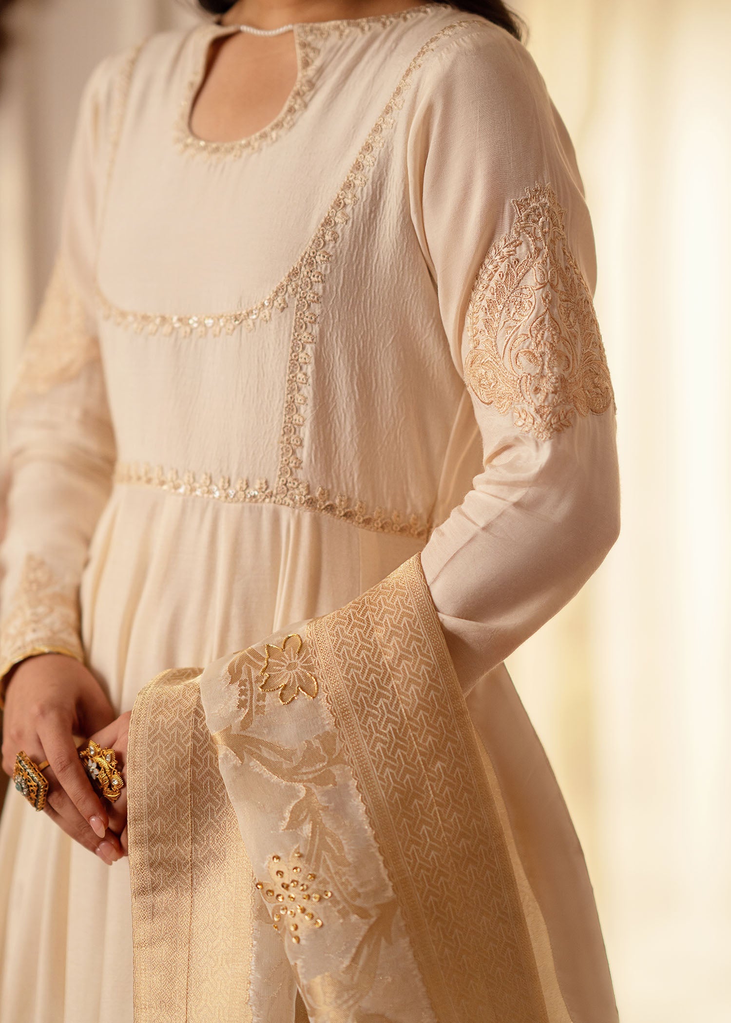 Gohar-e-Nayaab