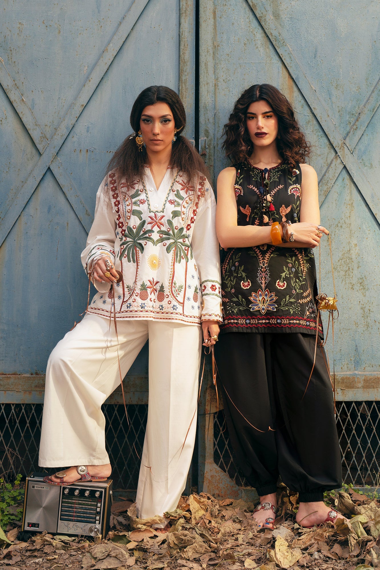 EMBROIDERED SHIRT (E0713/119/002)