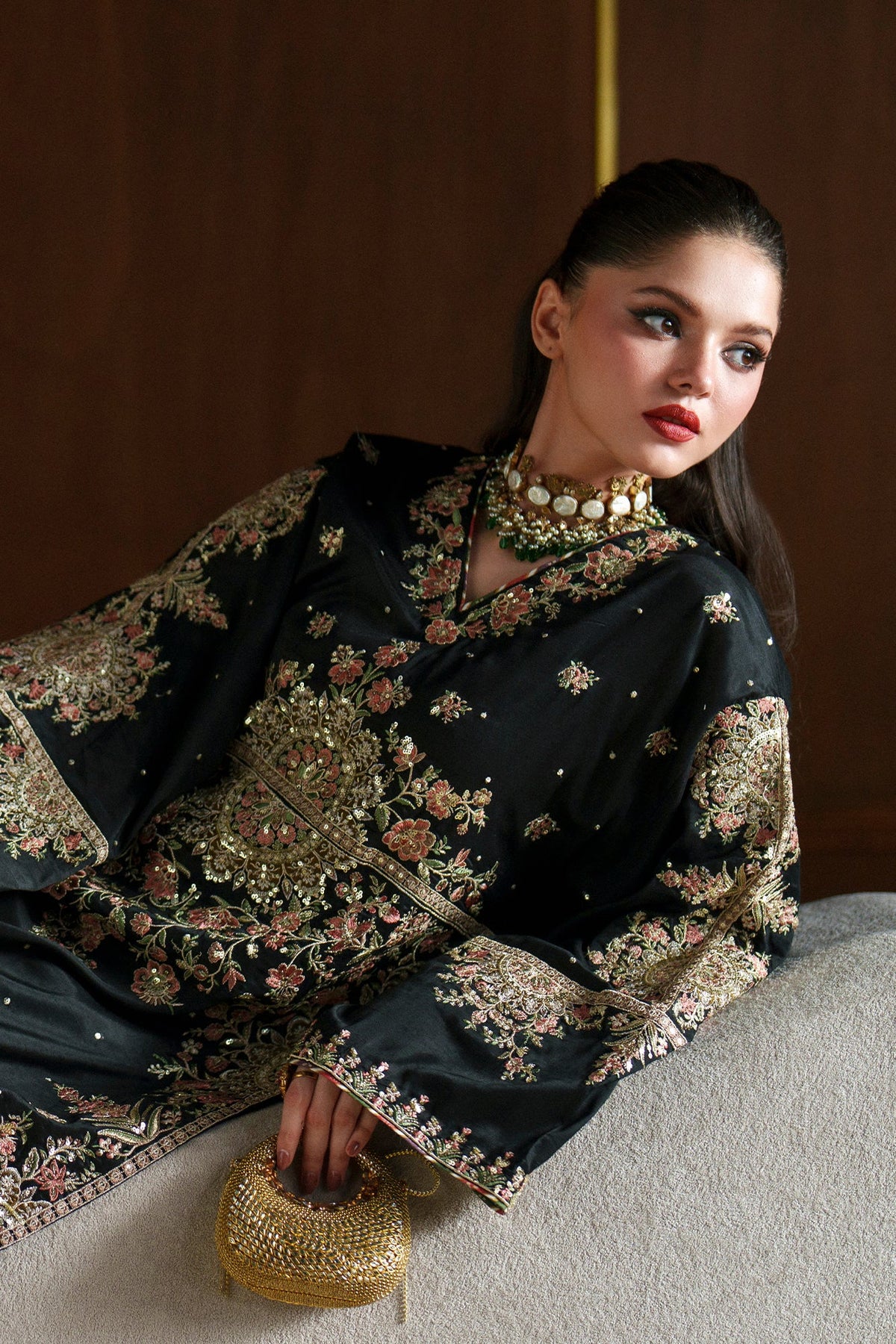 EMBROIDERED SUIT (E1104/104/902)