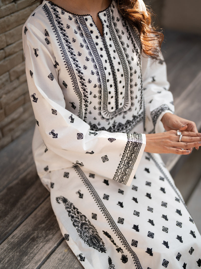 Off White Embroidered Kurta