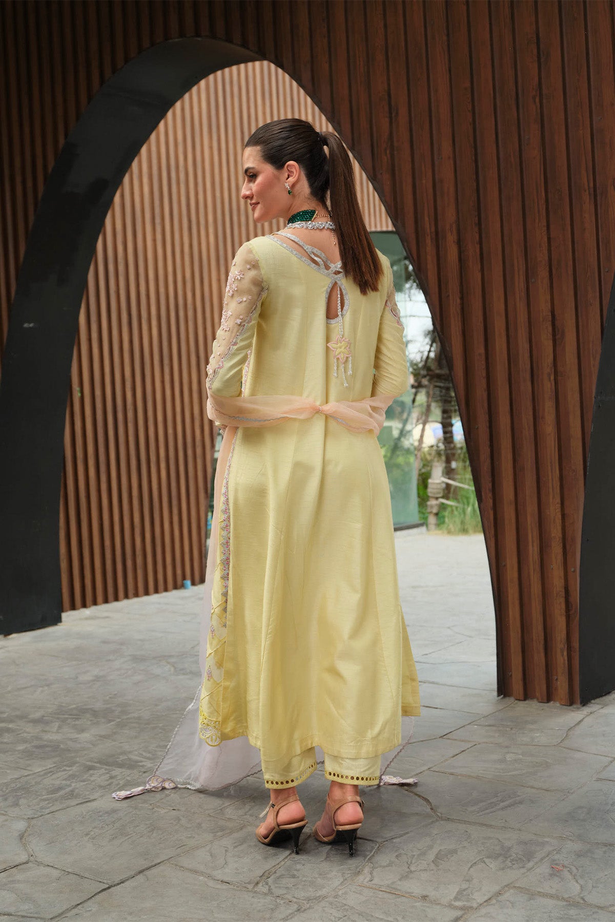 https://cdn.shopify.com/s/files/1/0523/4327/5696/files/MYSIEbyTAHIRA_1477.jpg?v=1770042069